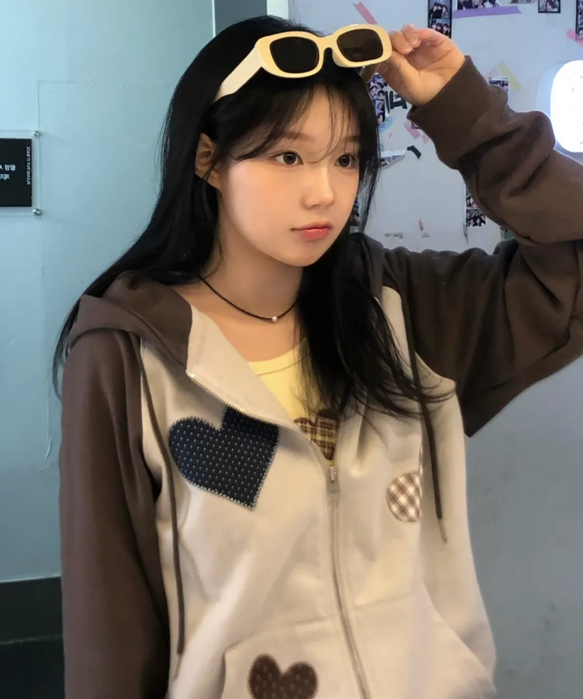 로긴 앤 로지(ROGIN N ROSIE) Divided Heart Patch Hood Zip Up Brown