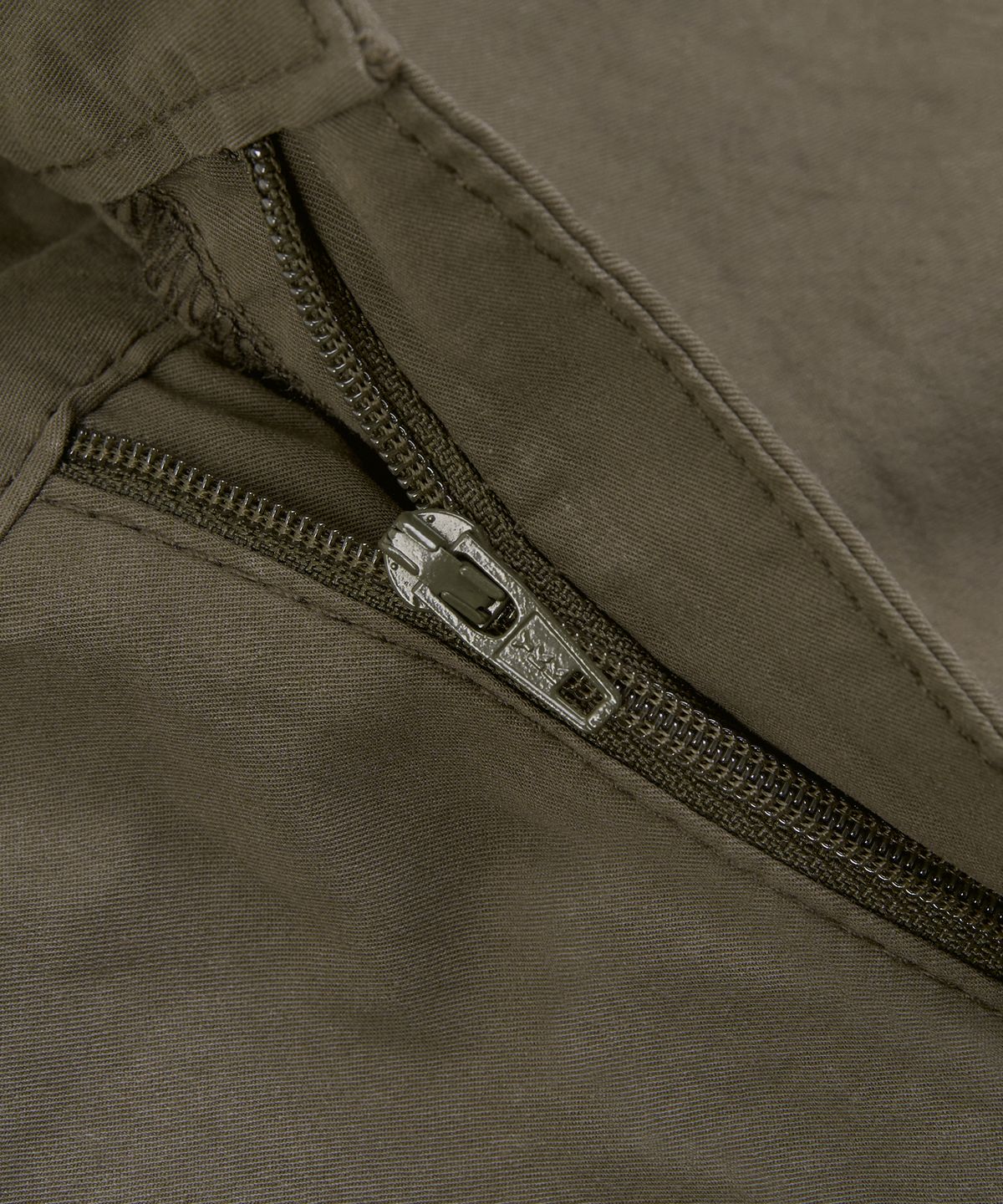 엑스컨테이너(EXCONTAINER) 파라슈트 코튼 버뮤다 팬츠 (KHAKI BROWN)