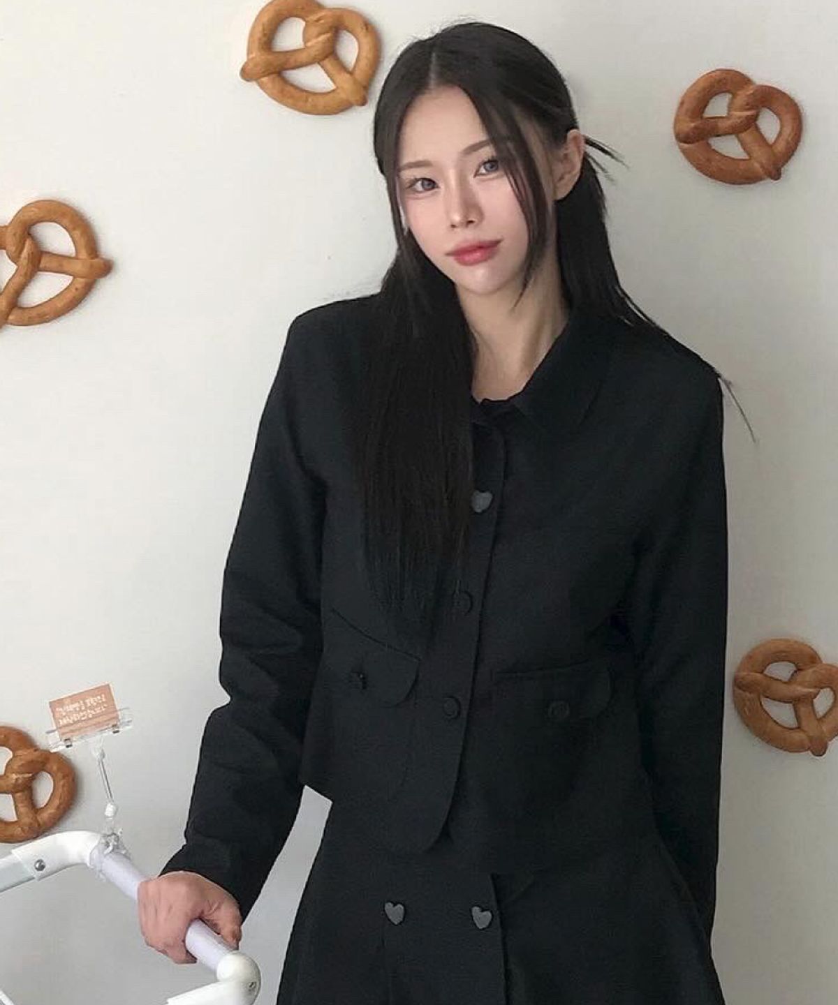 로긴 앤 로지(ROGIN N ROSIE) Heart Button Point Blazer Jacket Black
