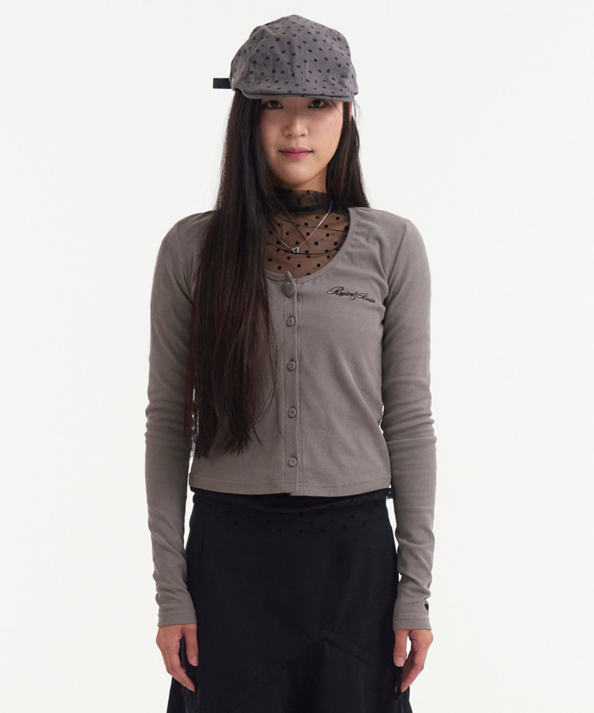 로긴 앤 로지(ROGIN N ROSIE) Heart Button Point Slim Cardigan Light gray