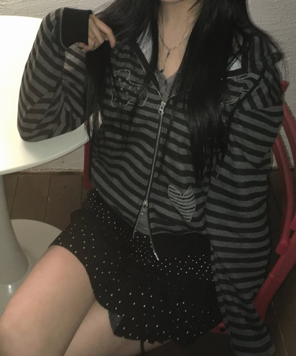 로긴 앤 로지(ROGIN N ROSIE) Heart Drawing Stripe Hood Zip Up Black Gray