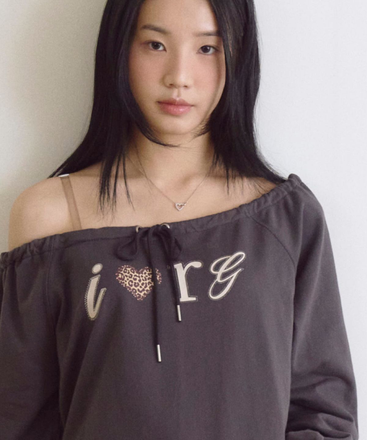 로긴 앤 로지(ROGIN N ROSIE) I Luv RnR Leopard String Point Long Sleeve Charcoal