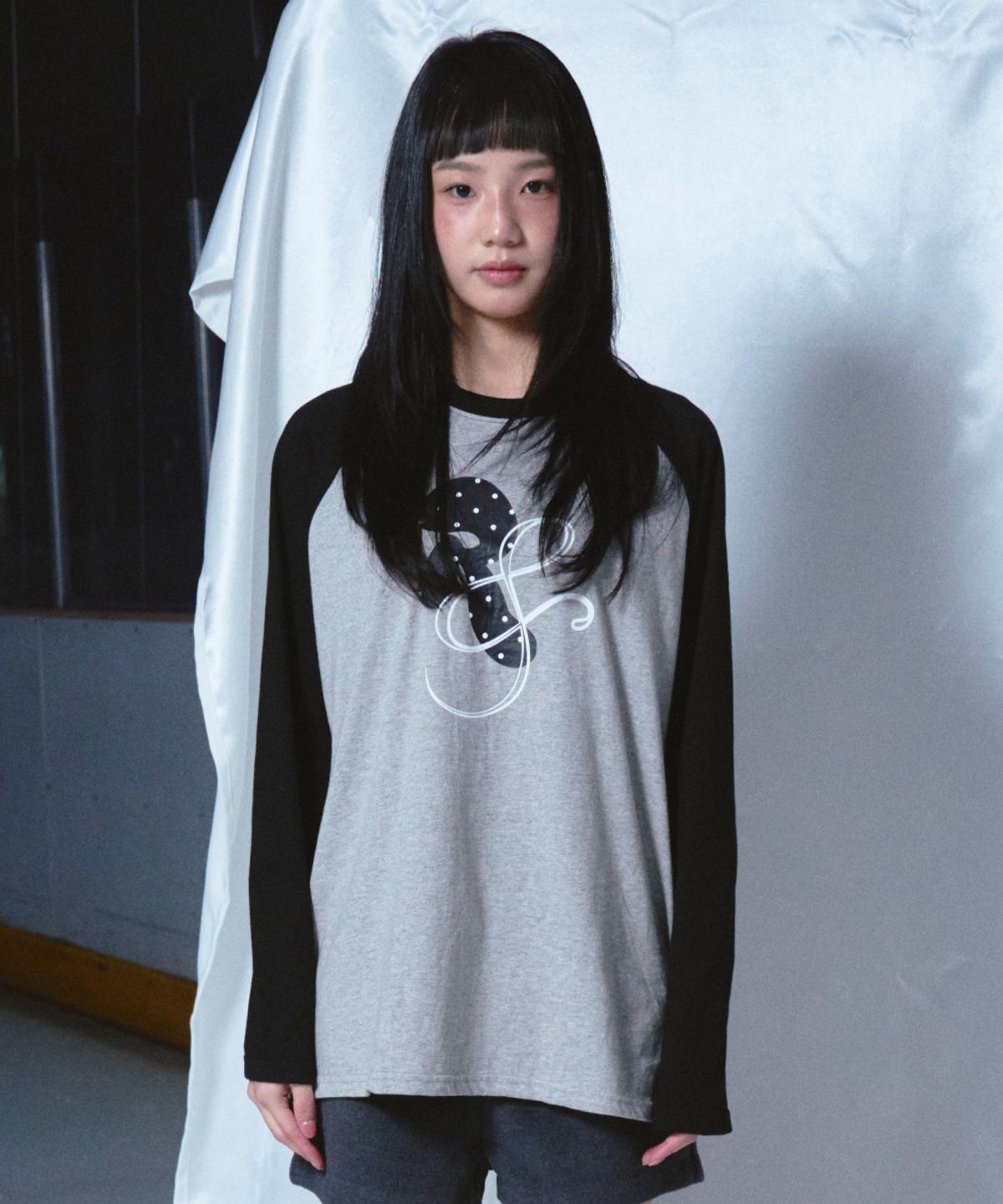로긴 앤 로지(ROGIN N ROSIE) RnR Dot Point Ragian Long Sleeve Black