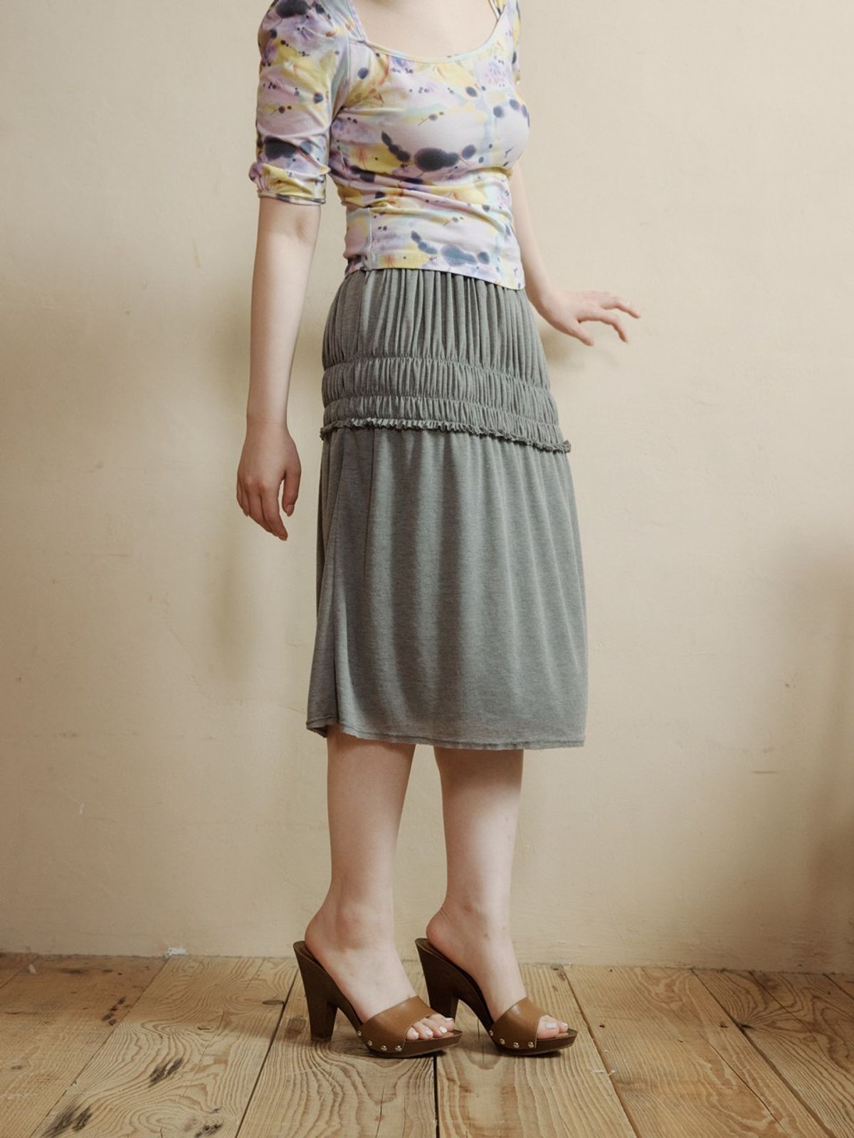 콜로신스(COLOCYNTH) Popo Midi Skirt Charcoal