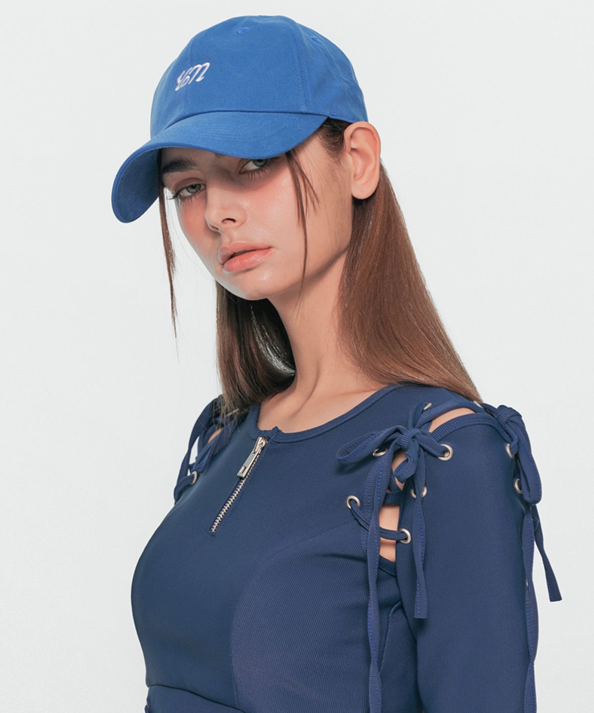 유움(UUM) LOGO BALL CAP BLUE