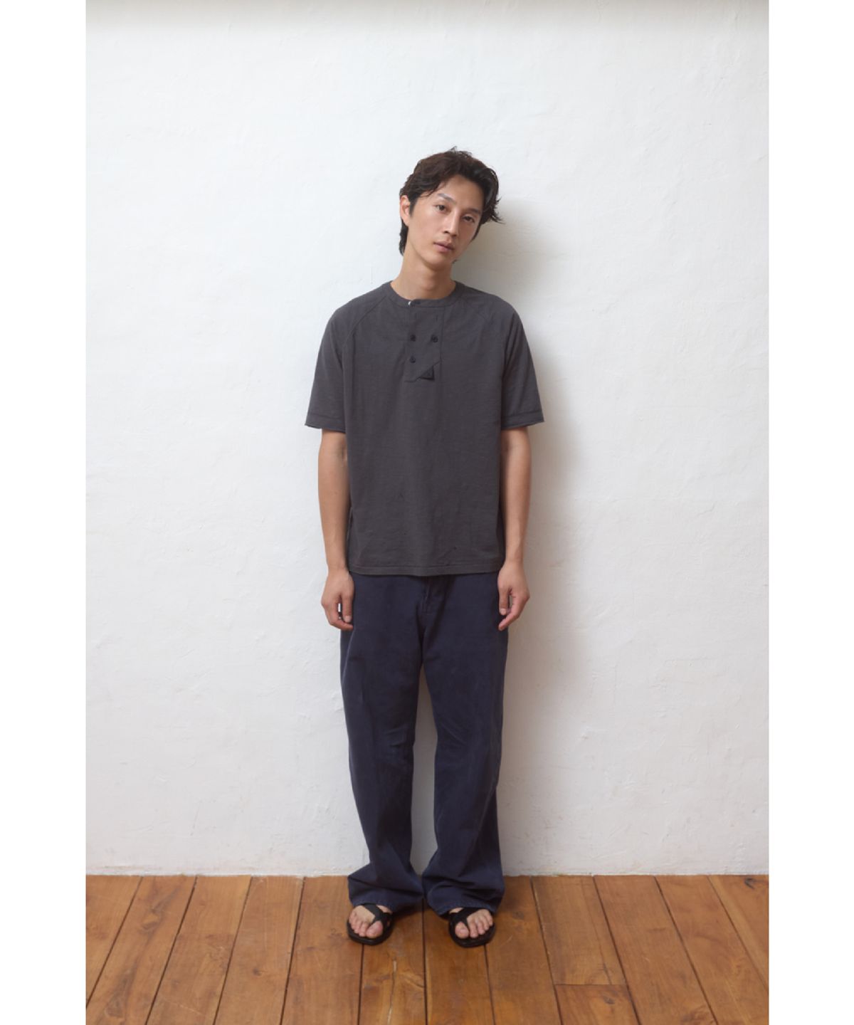 해칭룸(HATCHINGROOM) Double Breasted Tee Slub Charcoal