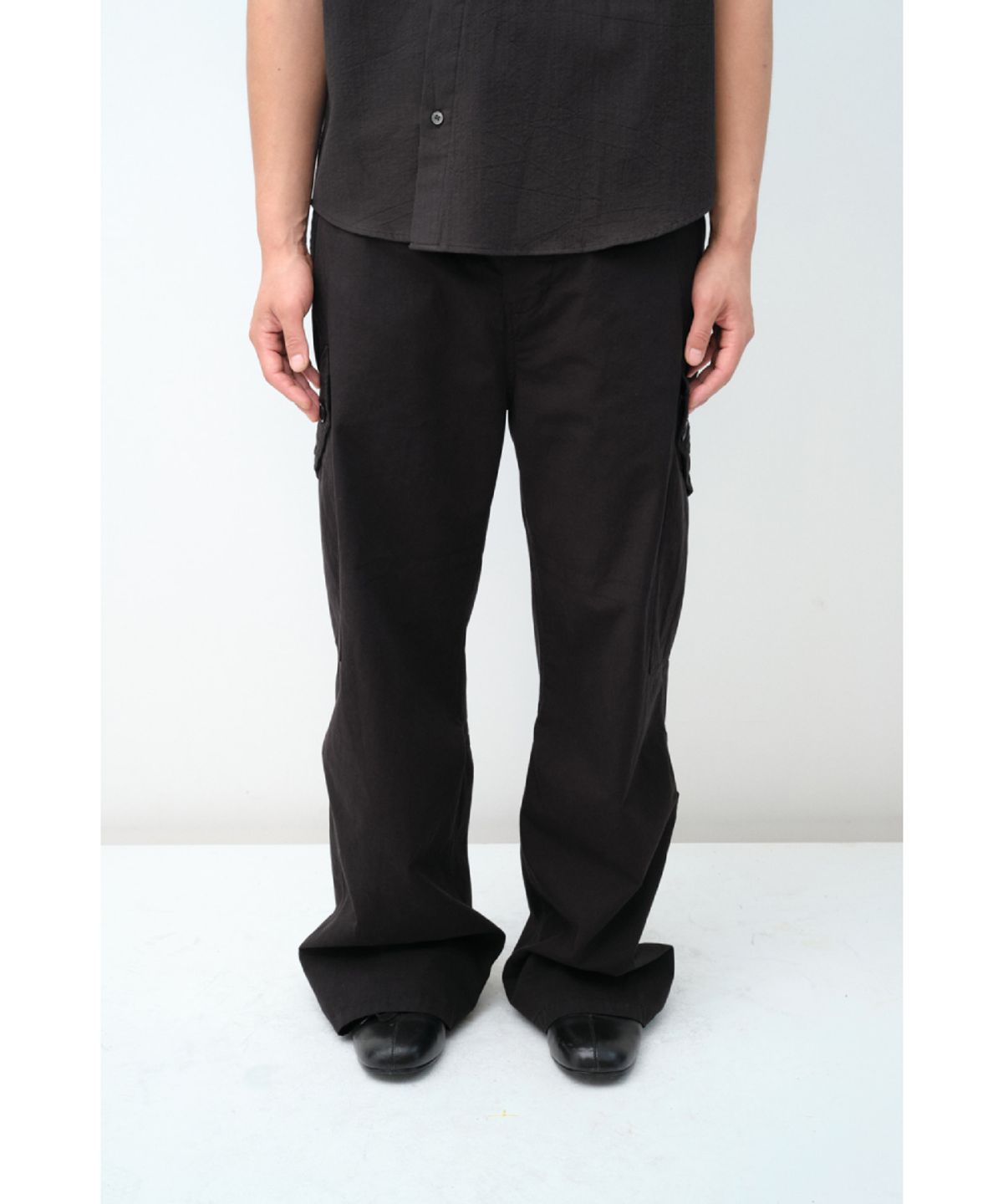 해칭룸(HATCHINGROOM) Curved Cargo Pants Black