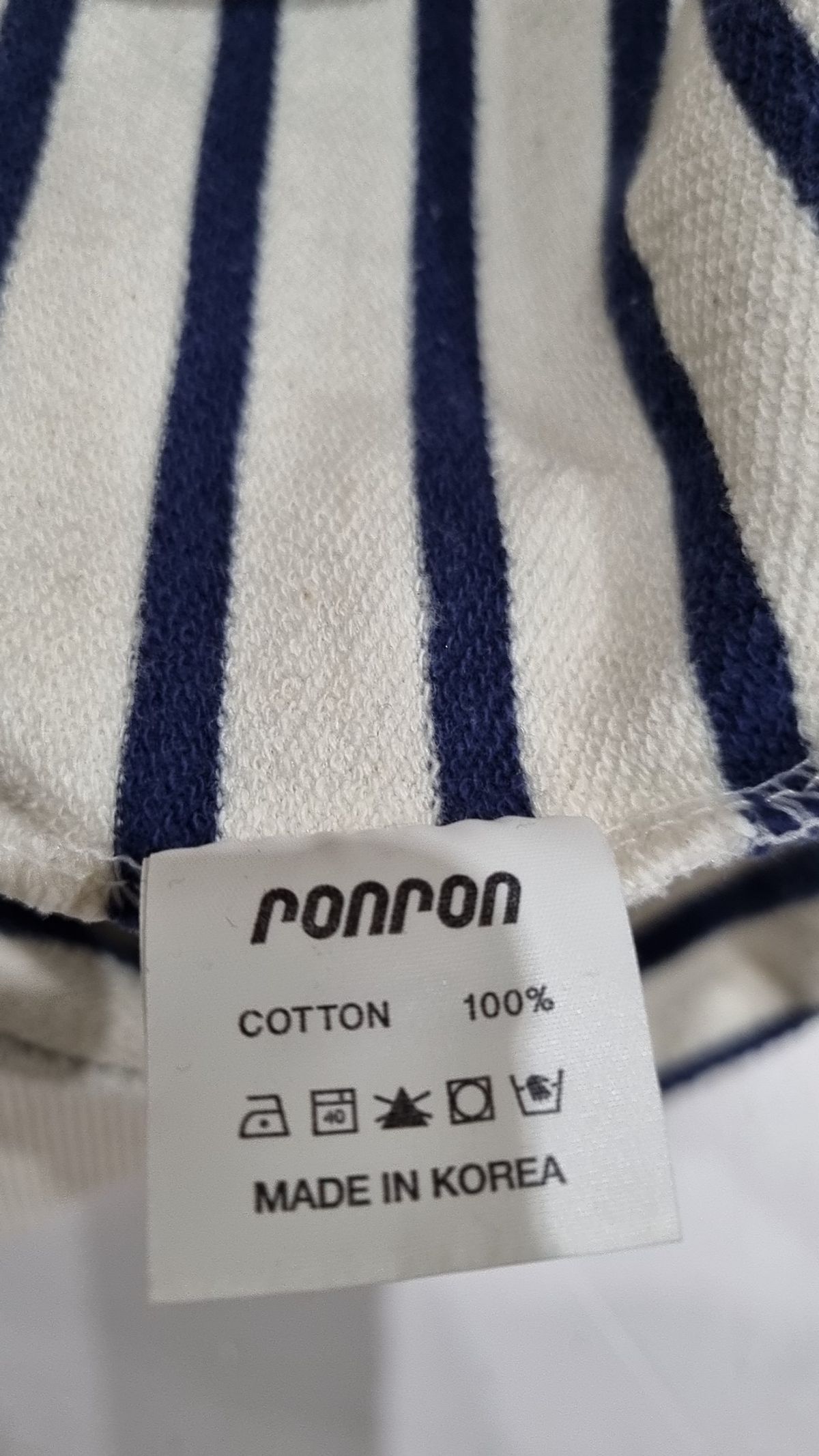 론론(RONRON) 맨투맨/스웨트셔츠 FREE