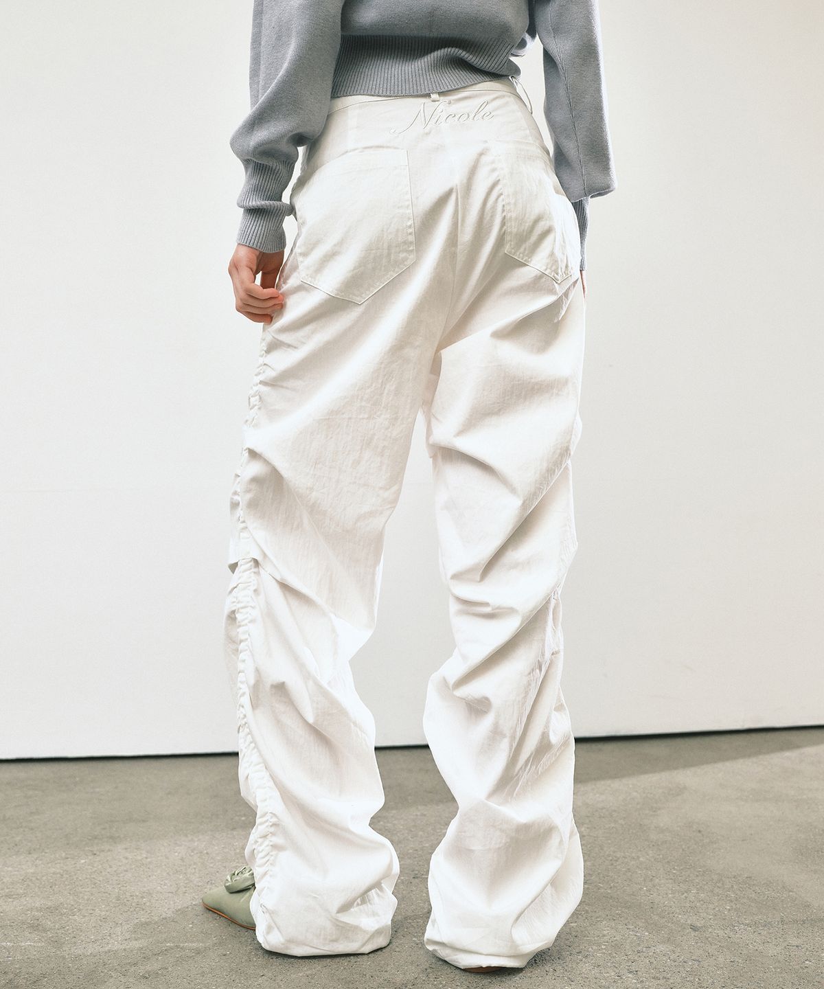 닉앤니콜(NICK&NICOLE) NICOLE SHIRRING PANTS_WHITE