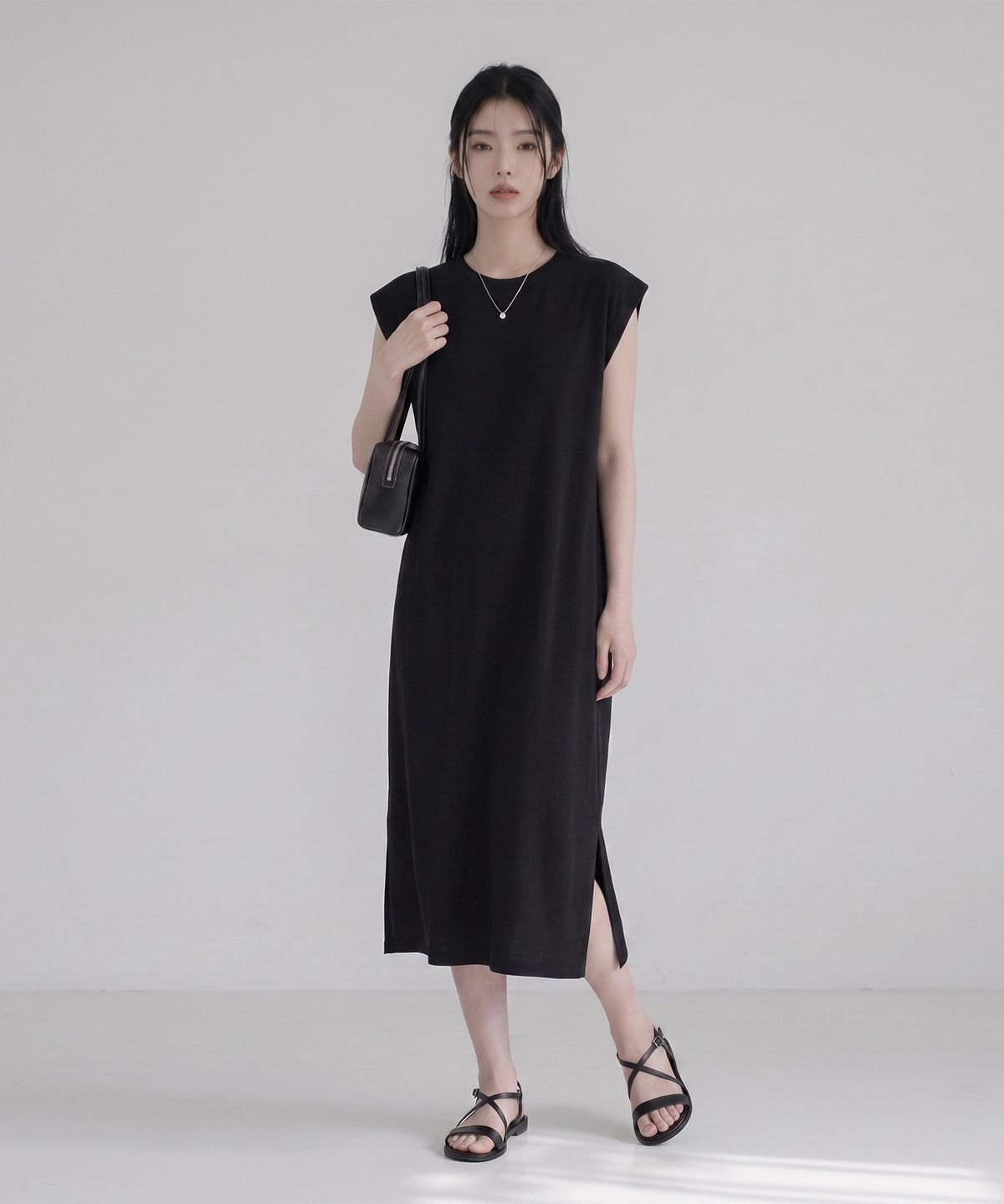 메종니아트(MAISON DE NEART) [SLEEVELESS DRESS] 여름 옆트임 특양면 민소매 롱 원피스_(3color)