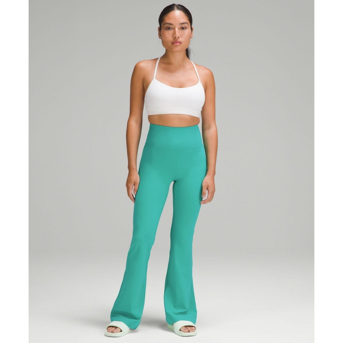 룰루레몬(LULULEMON) 그루브 Nulu 슈퍼 하이라이즈 플레어드 팬츠 30inch *아시아 핏