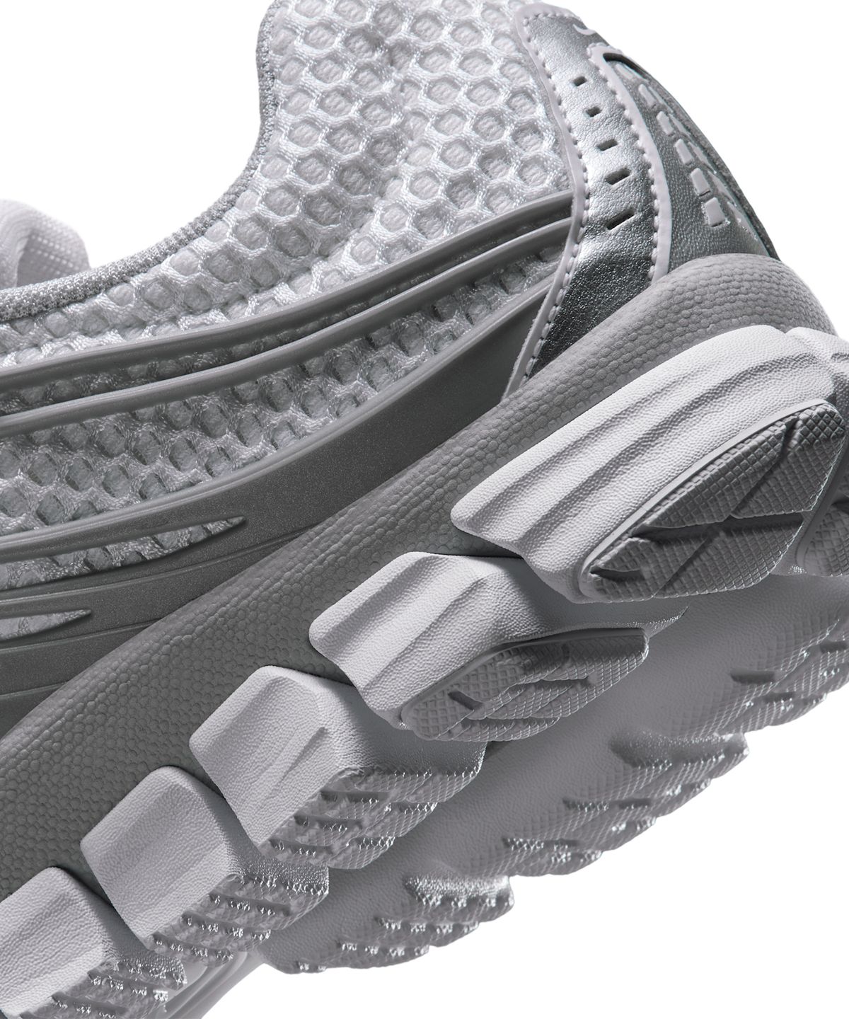 나이키(NIKE) 줌 스카이론 11 W - 화이트:그레이 포그:메탈릭 실버 / IU7360-103