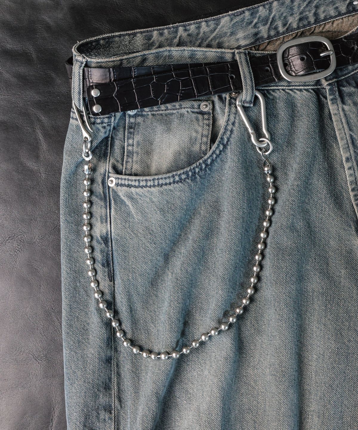 노말릭(NOMALIC) Carabiner Ball Chain - 8mm - Brass