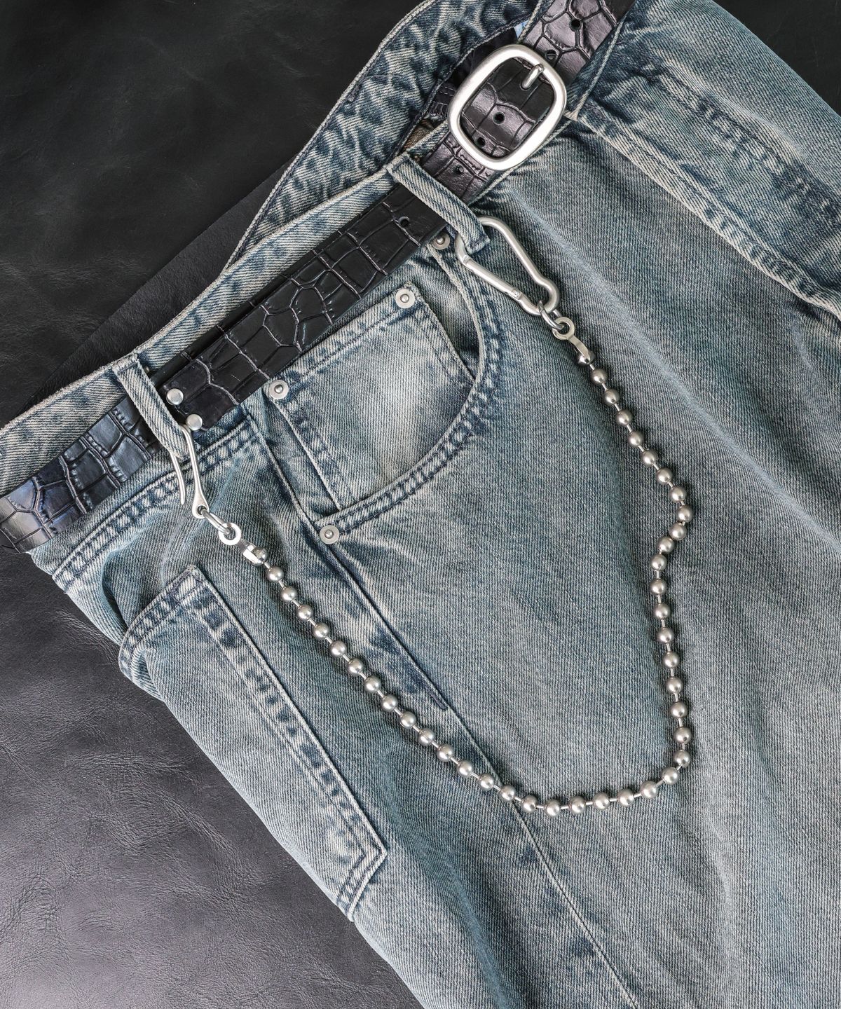 노말릭(NOMALIC) Carabiner Ball Chain - 8mm - Brass
