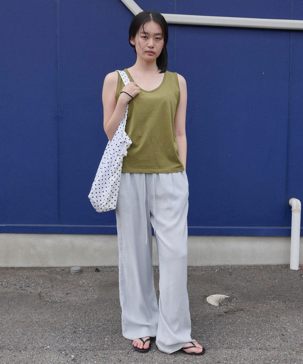 스텝어라운드(STEP AROUND) Boxy Fit Cotton Sleeveless Tee_OLIVE
