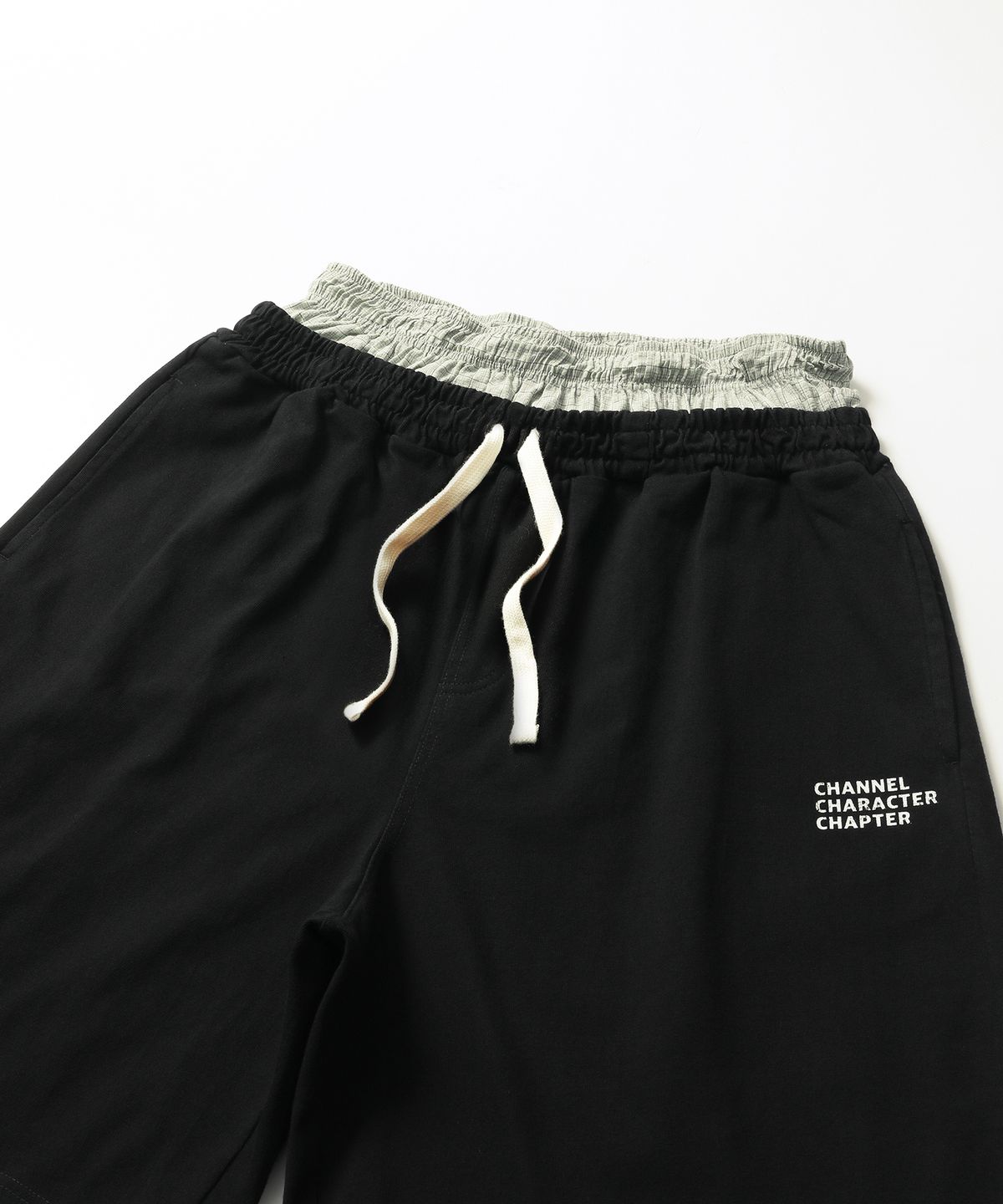 씨에이치사공사(CH.404) BOXER LAYERED BERMUDA PANTS BLACK