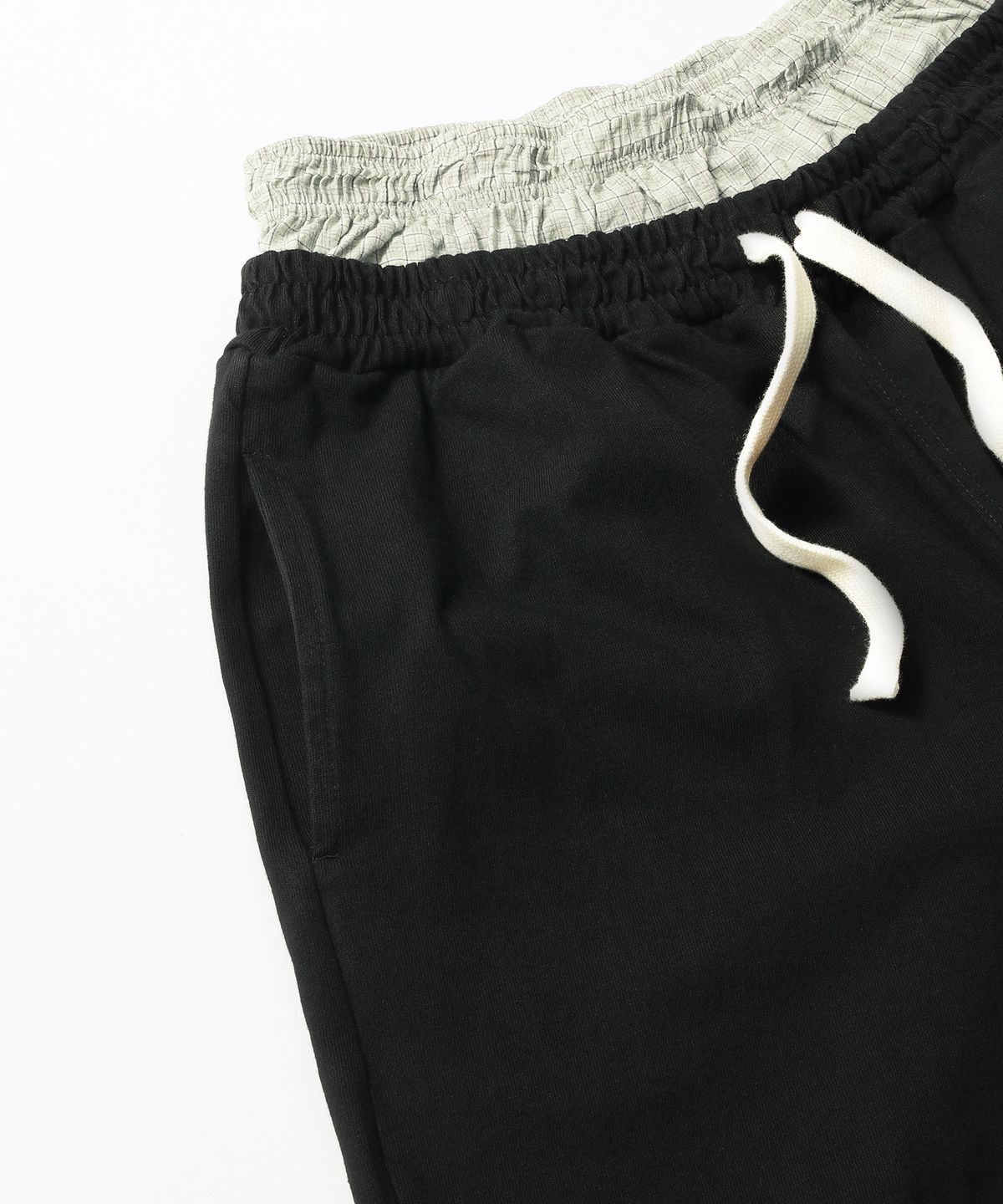 씨에이치사공사(CH.404) BOXER LAYERED BERMUDA PANTS BLACK