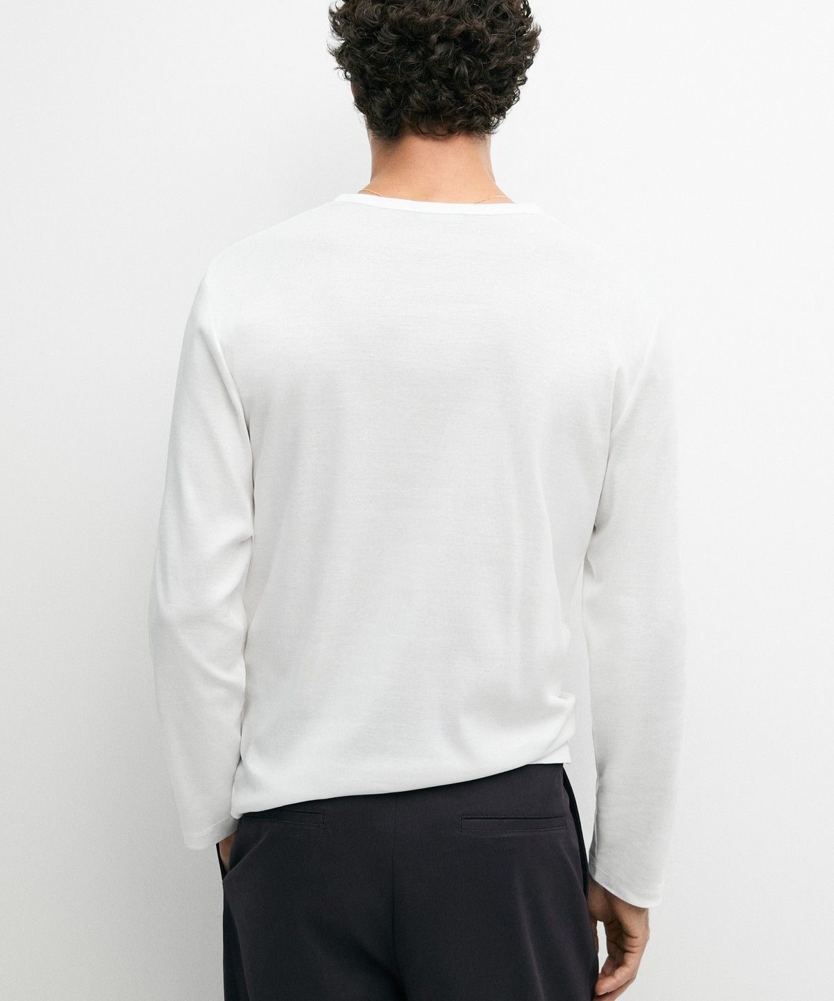 마시모두띠(MASSIMO DUTTI) 100% 코튼 헨리넥 긴소매 티셔츠
