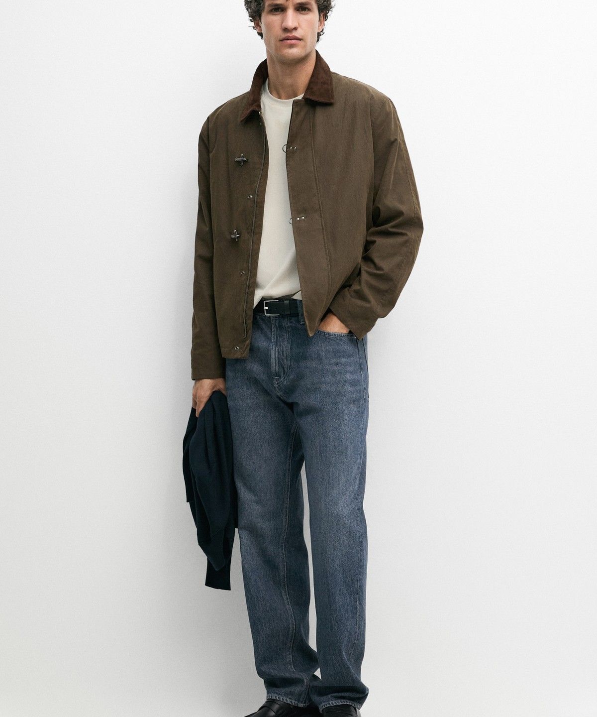 마시모두띠(MASSIMO DUTTI) 가죽 칼라 디테일 자켓
