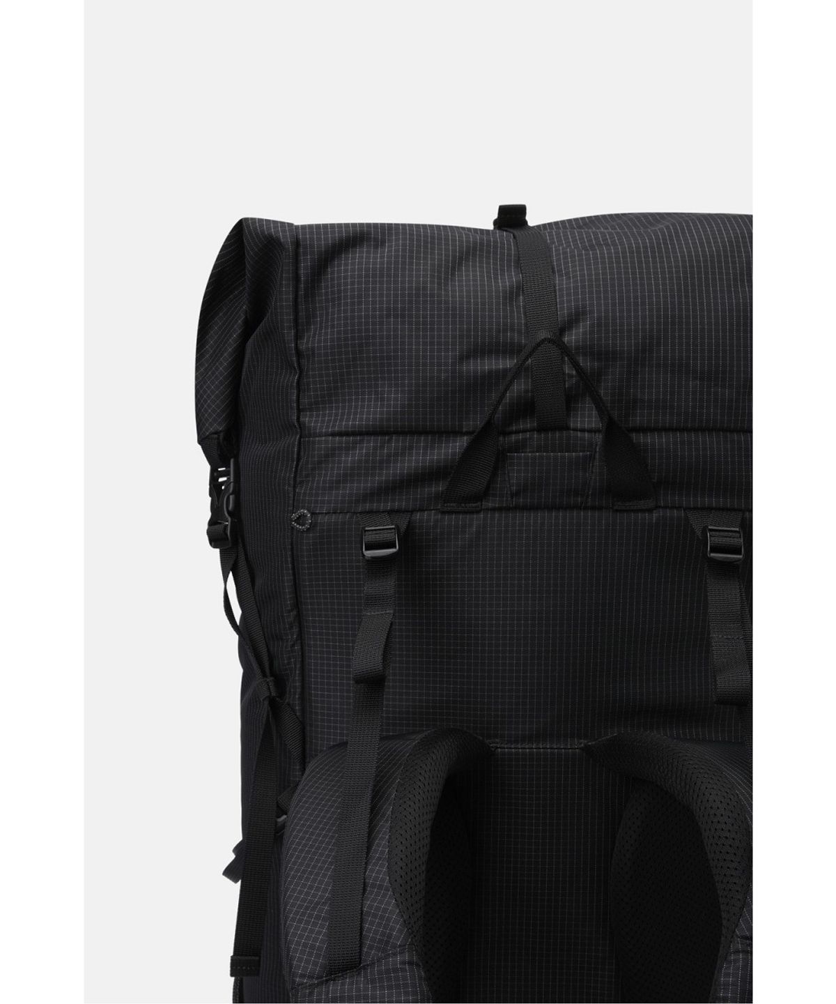 코오롱스포츠(KOLON SPORT) 롤탑형 백패킹 AXIOM 백팩 33L(+7L) QEBXX26242BLK