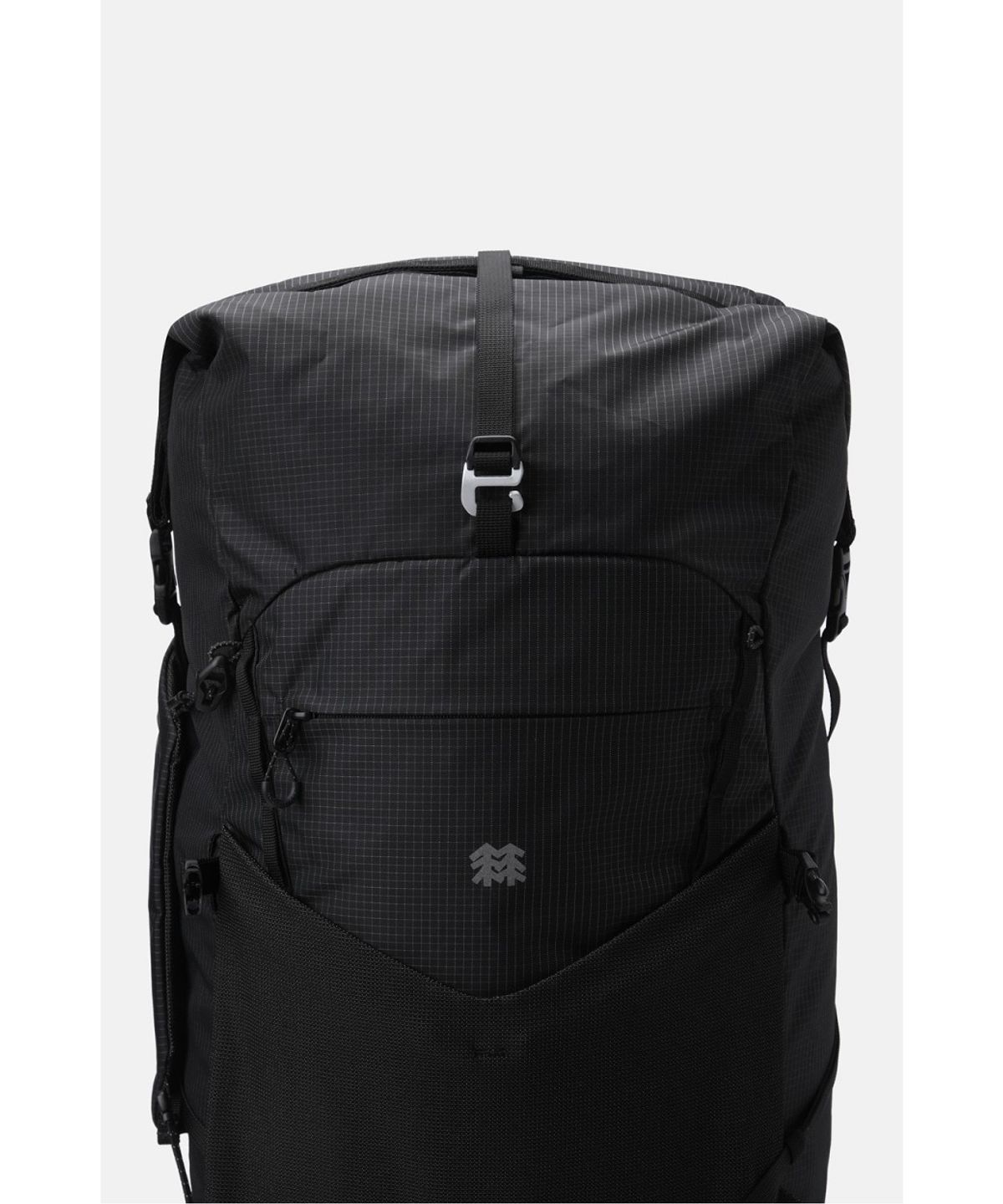 코오롱스포츠(KOLON SPORT) 롤탑형 백패킹 AXIOM 백팩 37L(+8L) QEBXX26241BLK