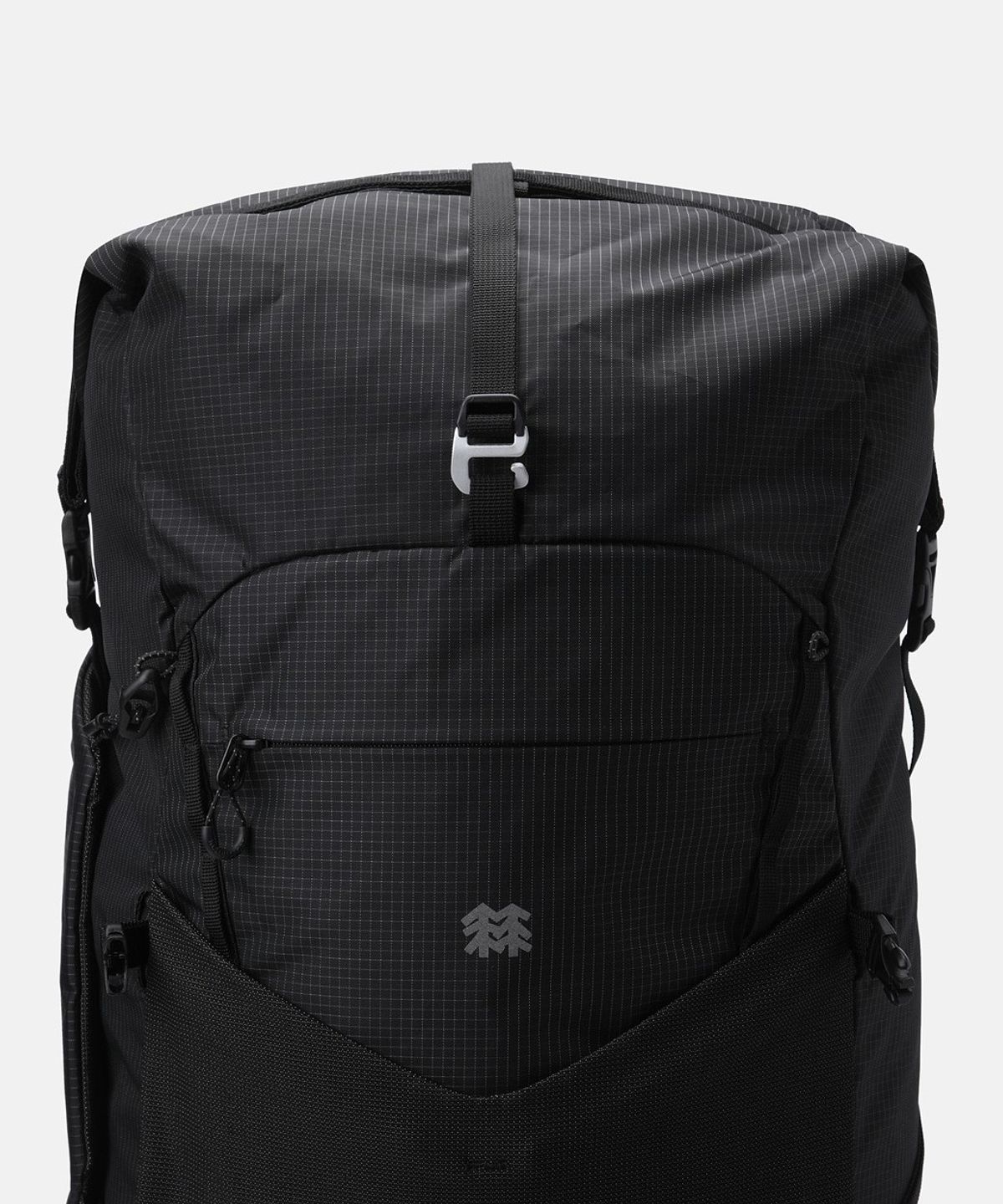 코오롱스포츠(KOLON SPORT) 롤탑형 백패킹 AXIOM 백팩 37L(+8L) QEBXX26241BLK