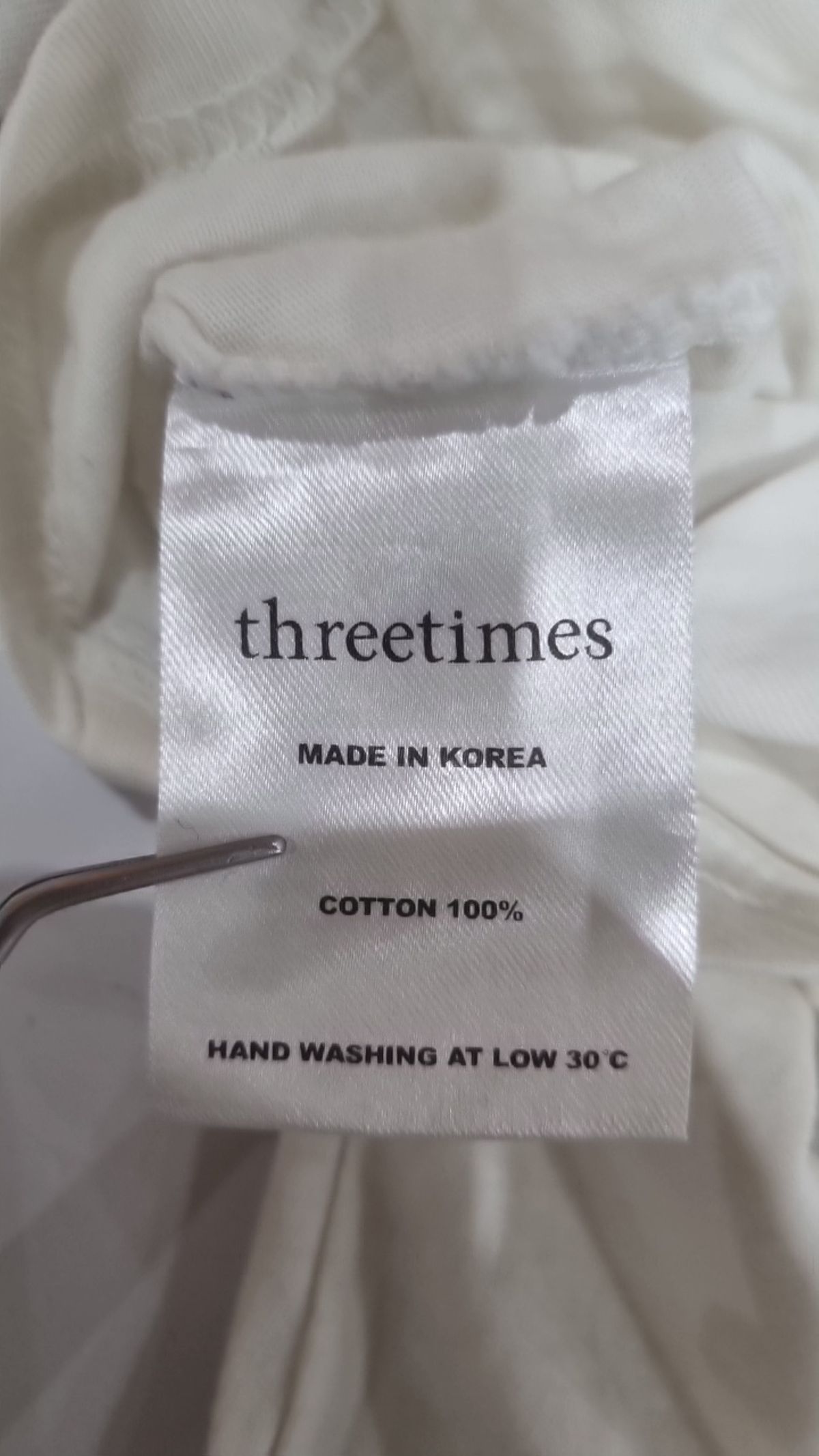 쓰리타임즈(THREETIMES) 긴소매 티셔츠