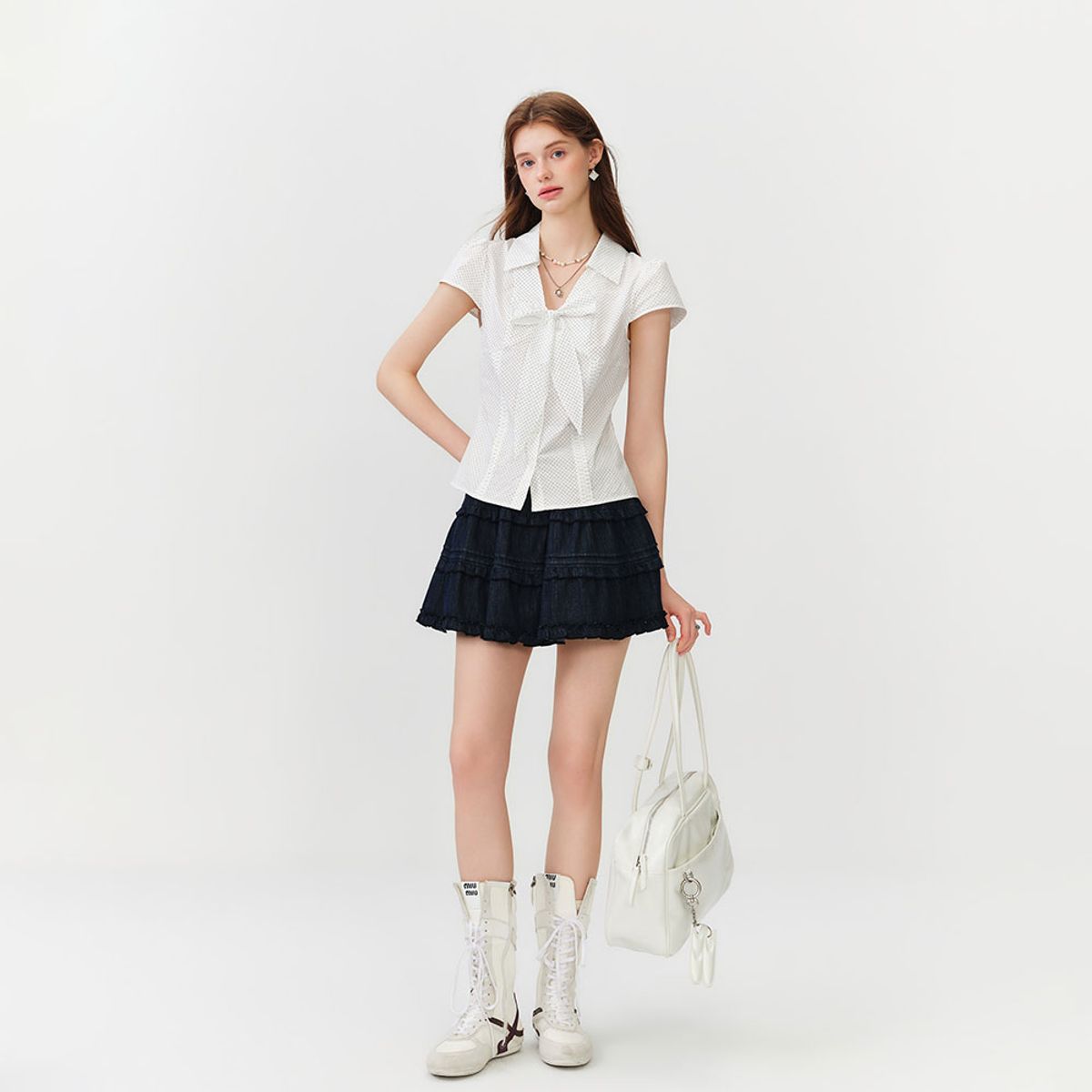웬스데이딜라잇(WEDNESDAY DELIGHT) WD_Ribbon tie peplum blouse_WHITE