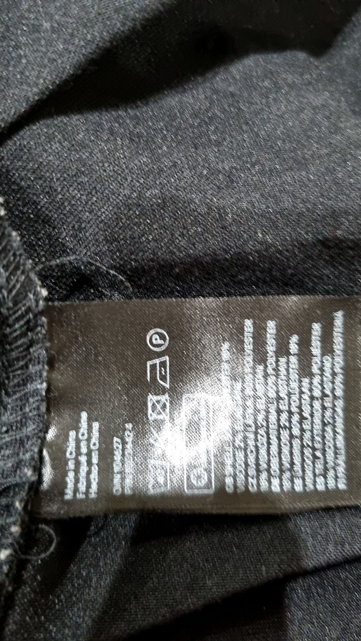 디바이디드에이치앤엠(DIVIDED H&M) 미니스커트 42