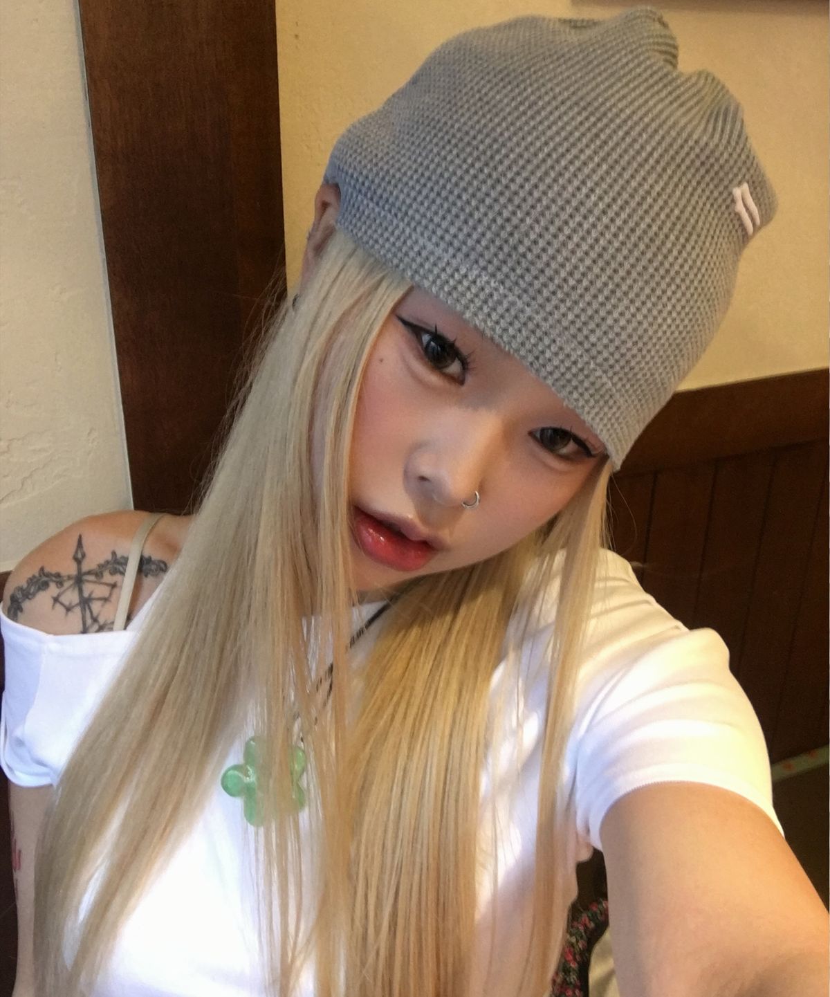 9999아카이브(9999ARCHIVE) Slick Logo Waffle Beanie