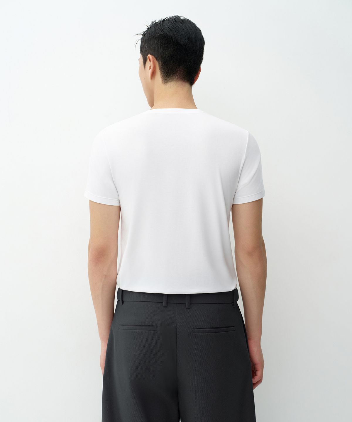 무신사 스탠다드(MUSINSA STANDARD) [힛탠다드] 크루 넥 반소매 언더셔츠 [화이트]