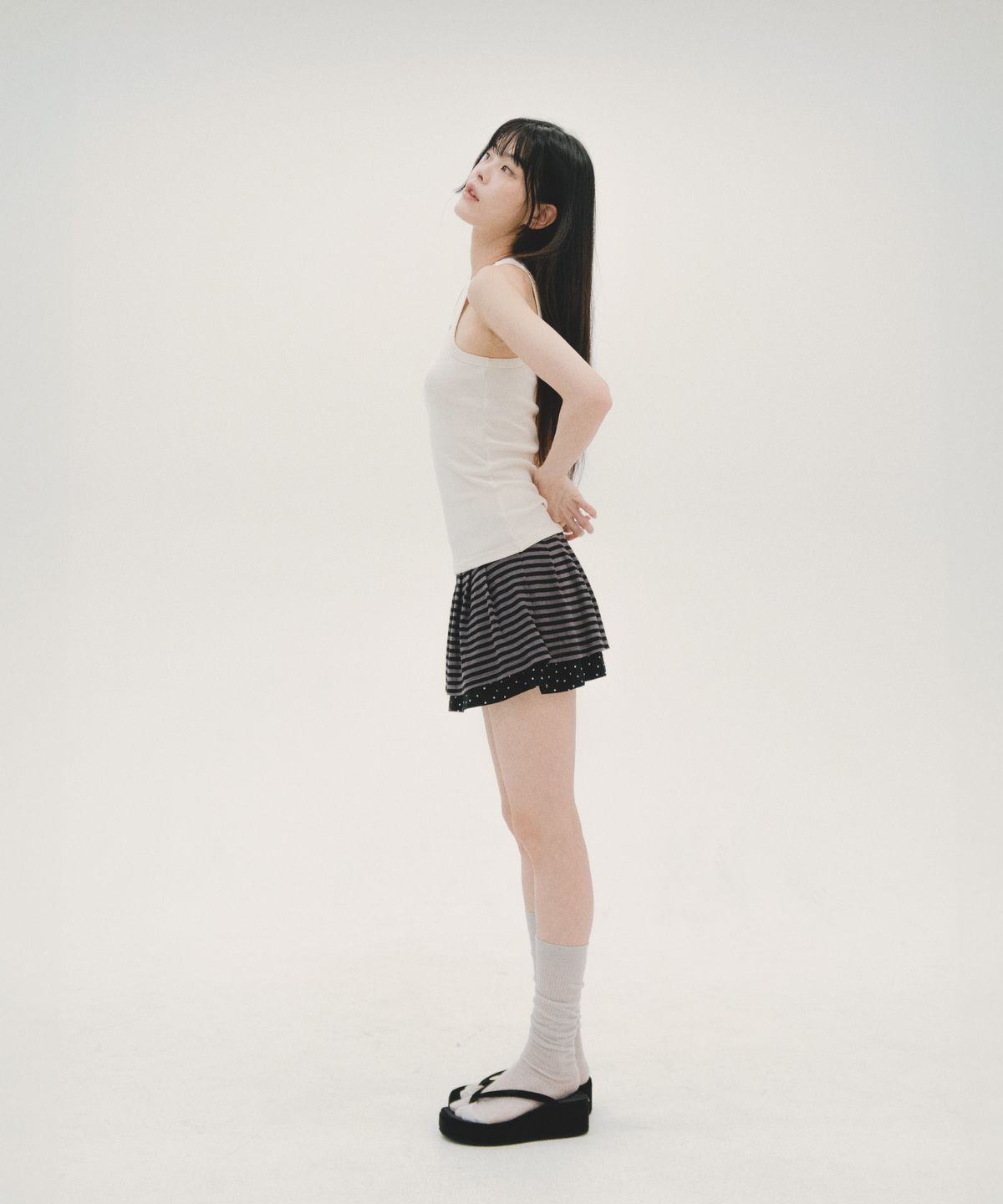 미헤브(MIHEV) 갤럭시 그래픽 탱크탑 크림 민트