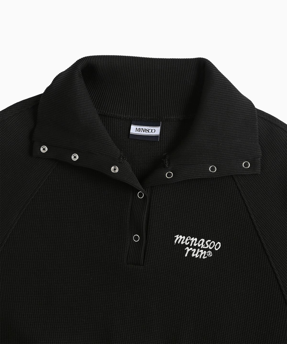 미나수(MENASOO) Snap Waffle Sweatshirt_Black