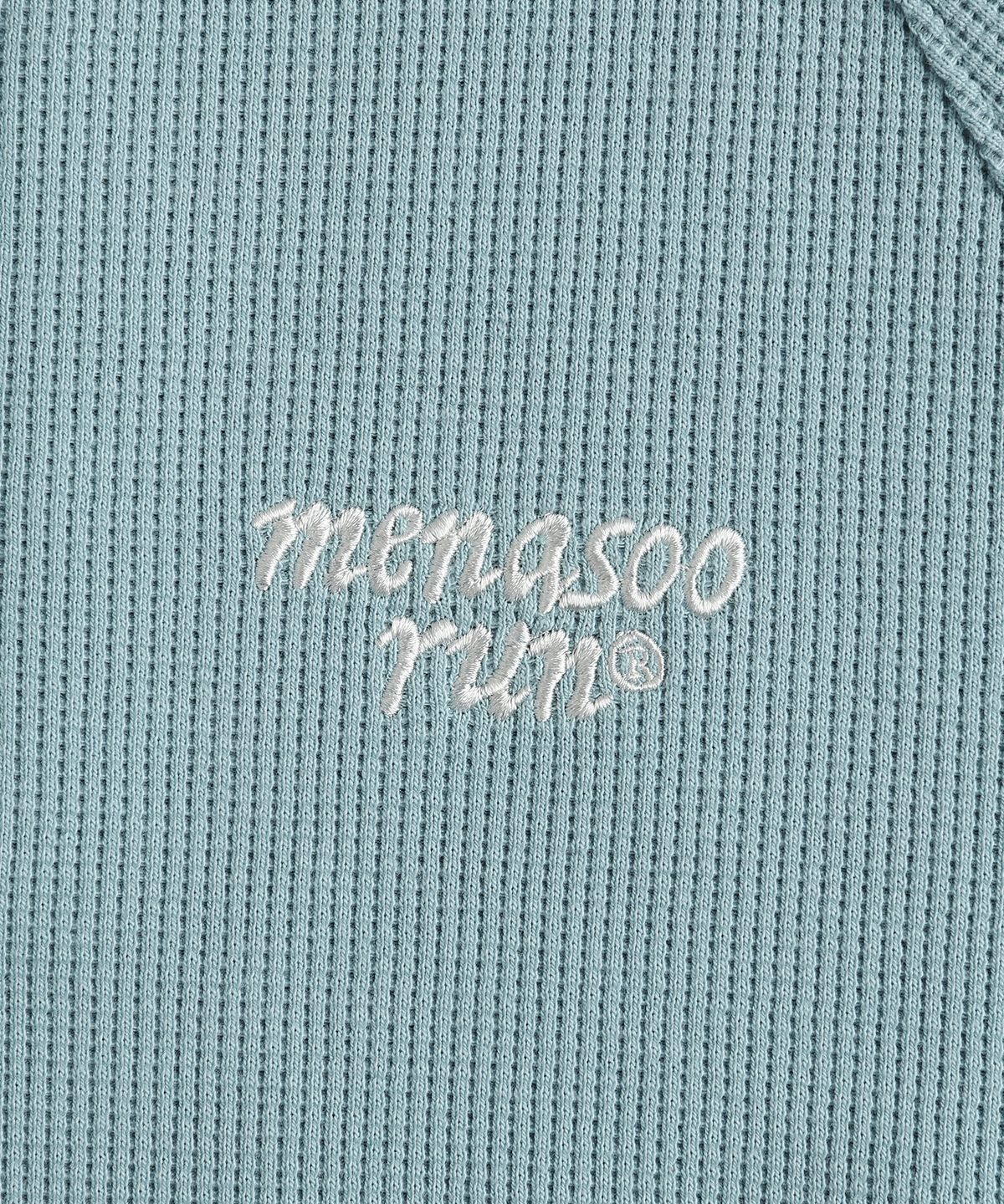 미나수(MENASOO) Snap Waffle Sweatshirt_Skyblue