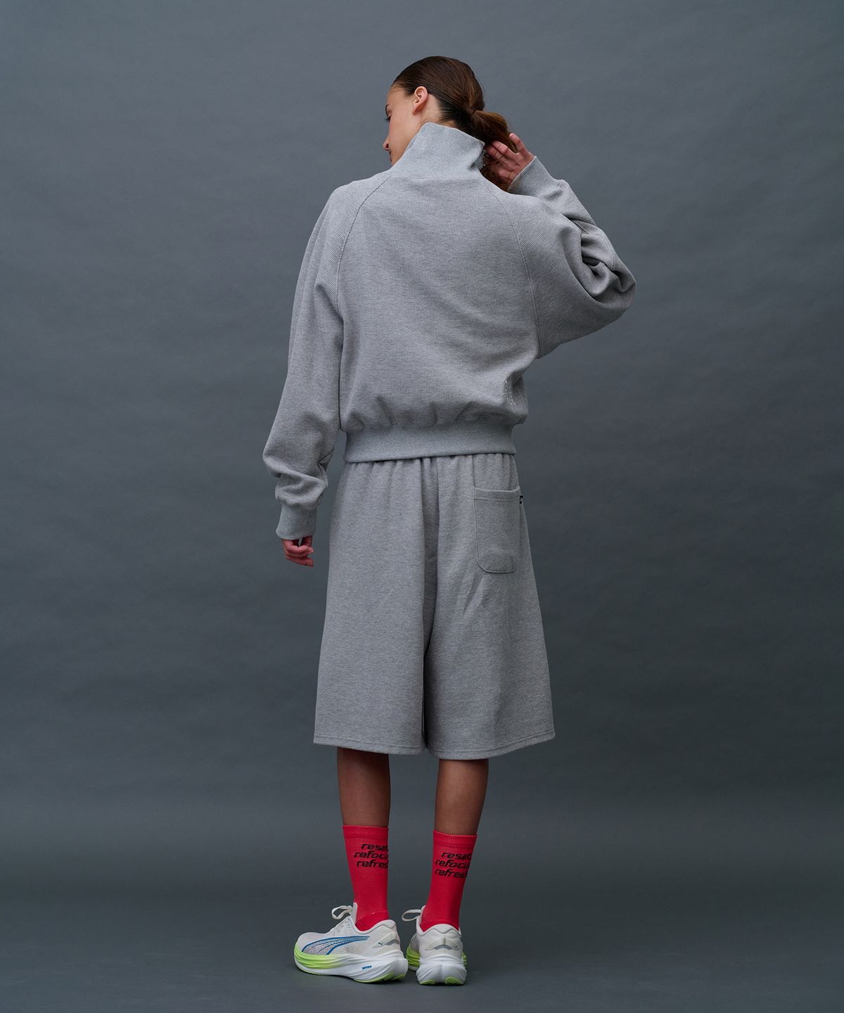 미나수(MENASOO) Snap Waffle Sweatshirt_Melange Gray
