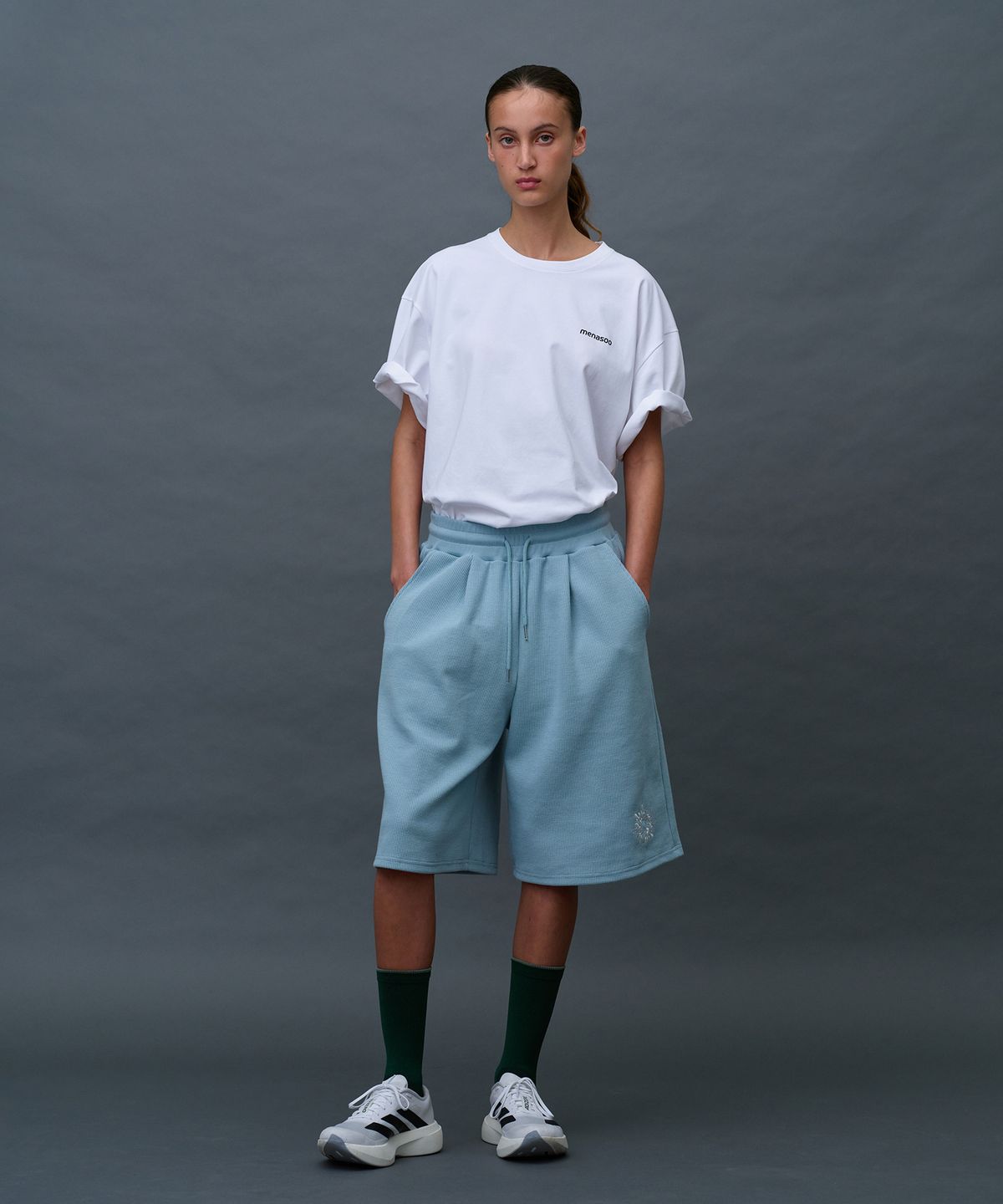 미나수(MENASOO) Waffle Sweat Training Bermuda Pants_Skyblue
