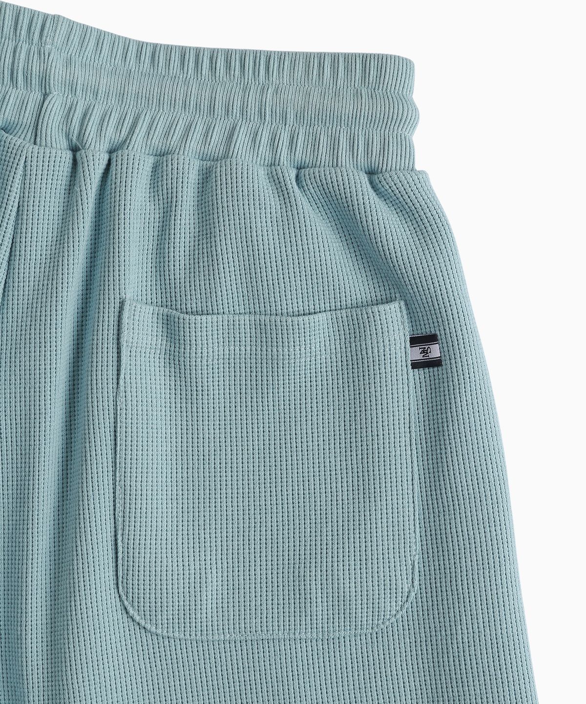 미나수(MENASOO) Waffle Sweat Training Bermuda Pants_Skyblue