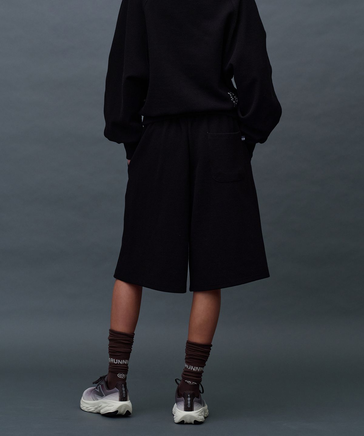 미나수(MENASOO) Waffle Sweat Training Bermuda Pants_Black