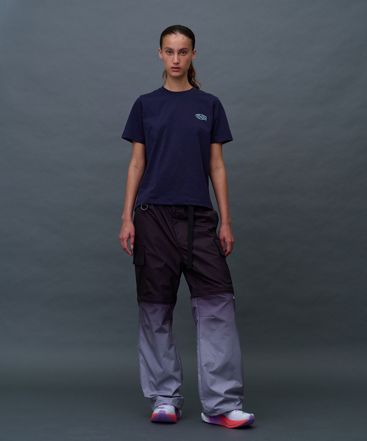 미나수(MENASOO) Run Symbol Sorona T Shirt (Basic Fit)_Navy