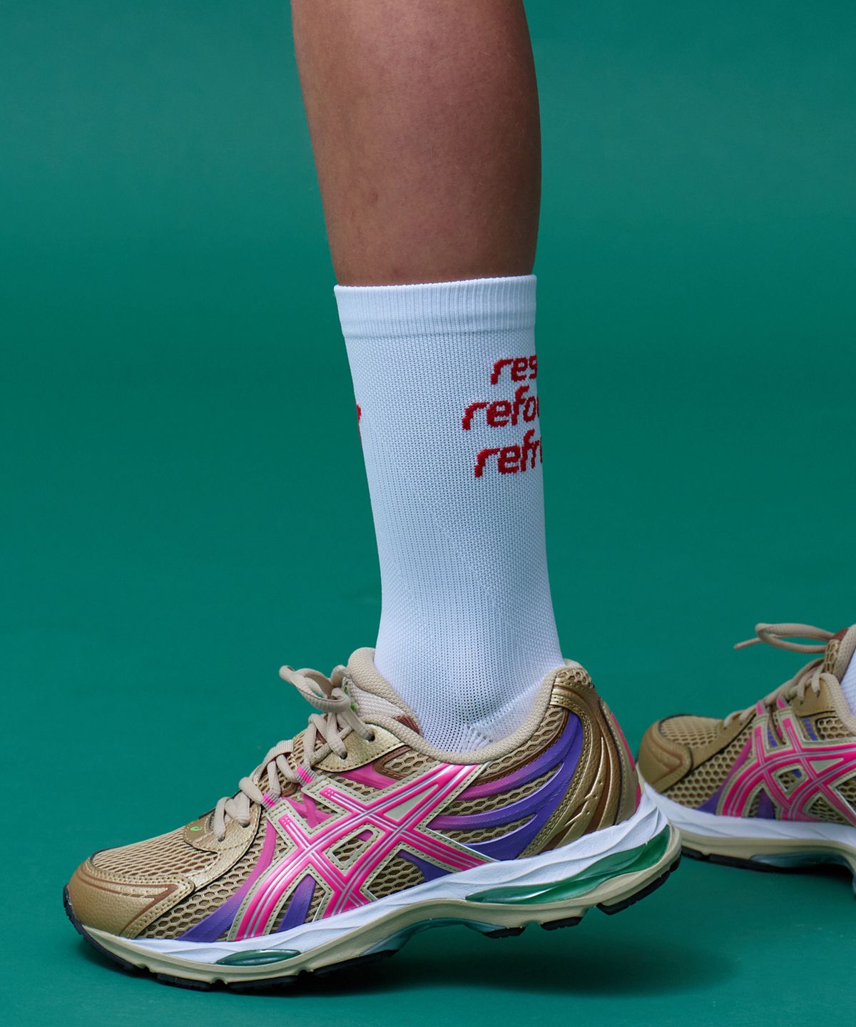 미나수(MENASOO) Flow Running Crew Socks_White