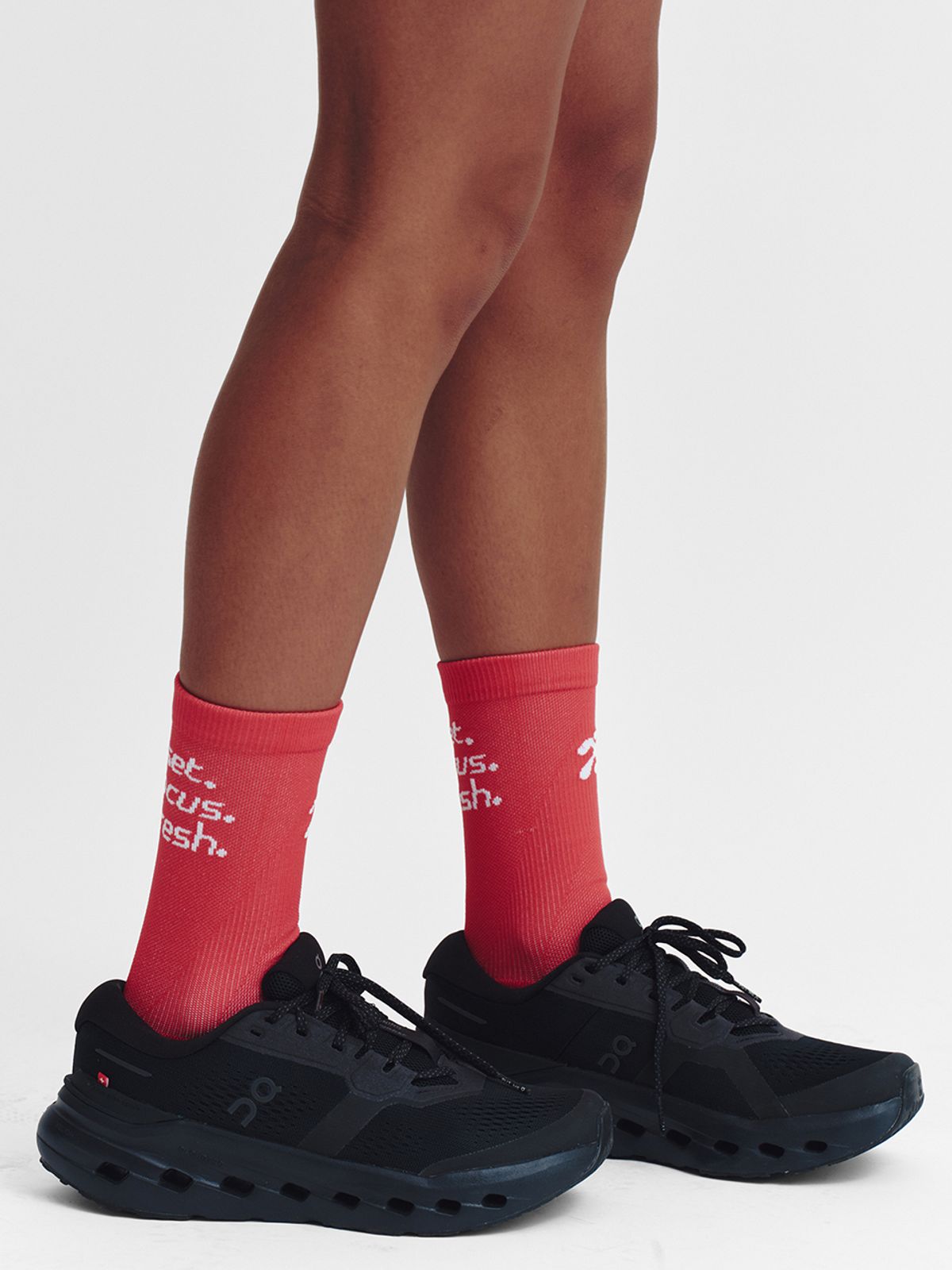 미나수(MENASOO) Flow Running Crew Socks_Pink
