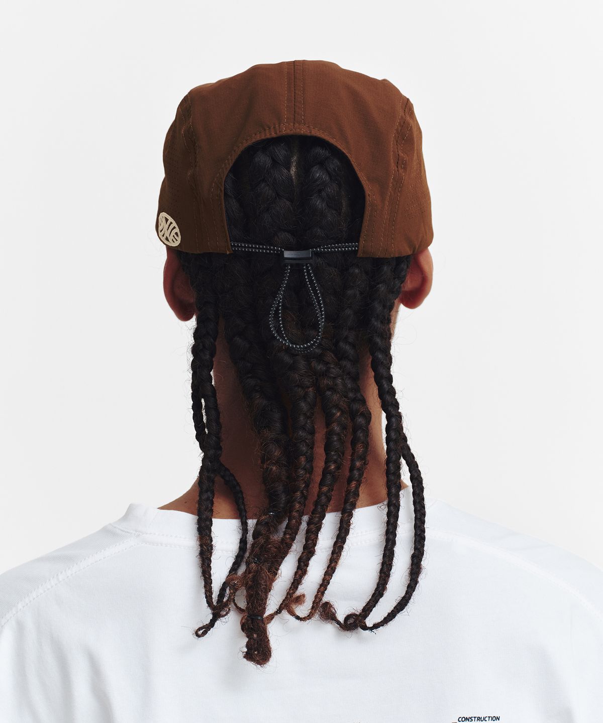 미나수(MENASOO) Running Sports No Rush Short Brim Cap_Brown