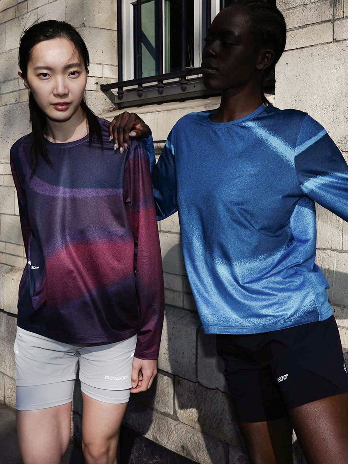 미나수(MENASOO) Flow Graphic Long Sleeve T Shirt_Blue