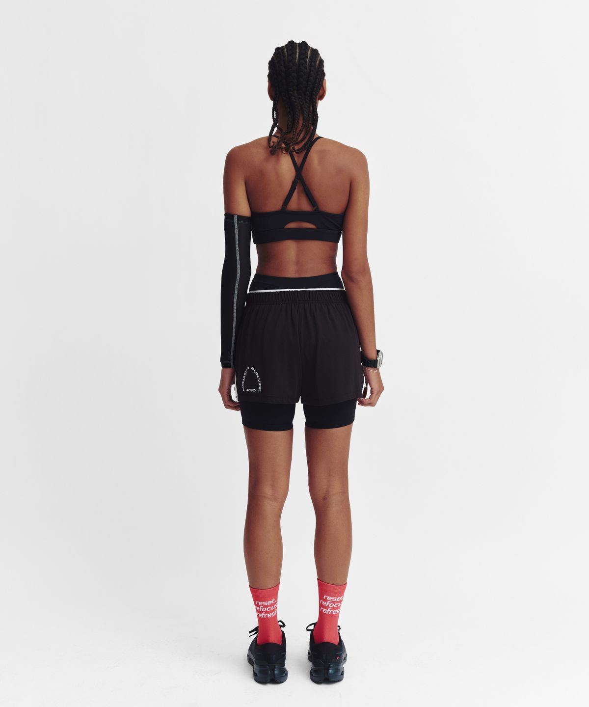 미나수(MENASOO) Mesh Runner Soft Shorts_Black