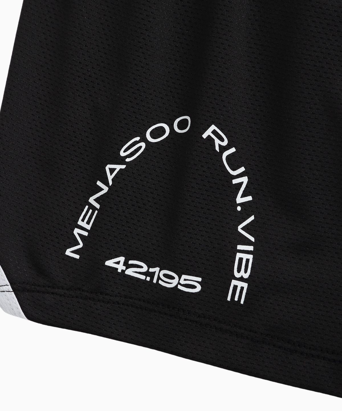 미나수(MENASOO) Mesh Runner Soft Shorts_Black
