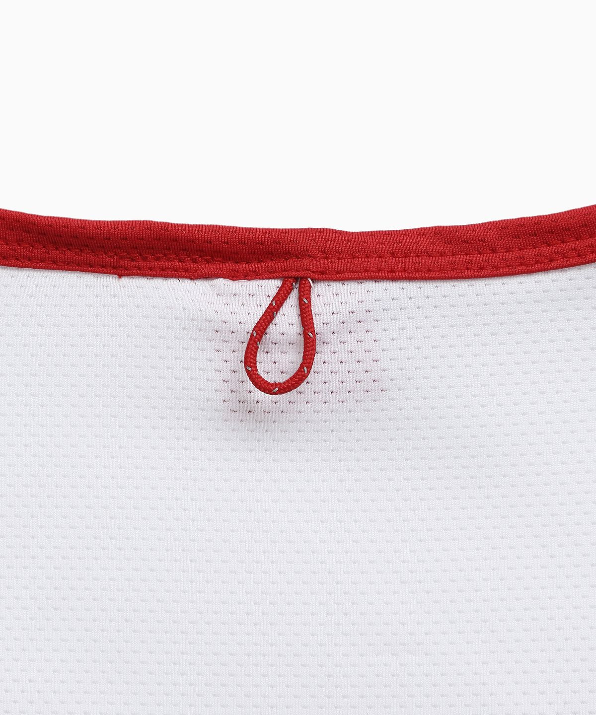 미나수(MENASOO) Mesh Runner Club Sleeveless Top_White