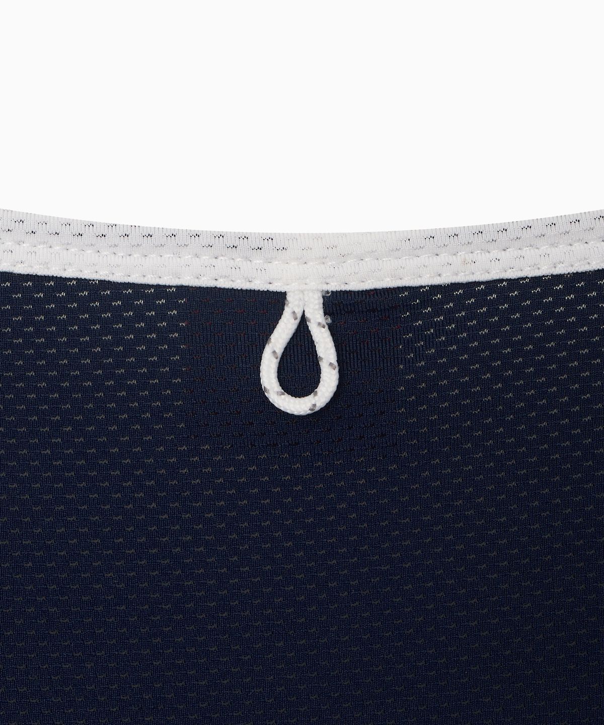 미나수(MENASOO) Mesh Runner Club Sleeveless Top_Navy