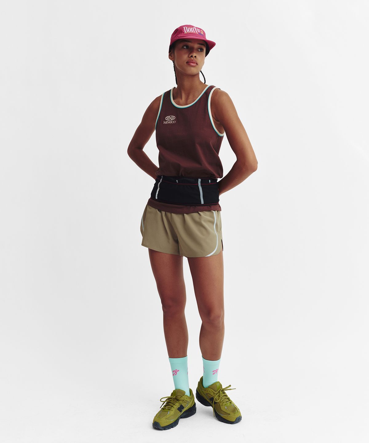 미나수(MENASOO) Signature Double Binding Sleeveless Top_Brown