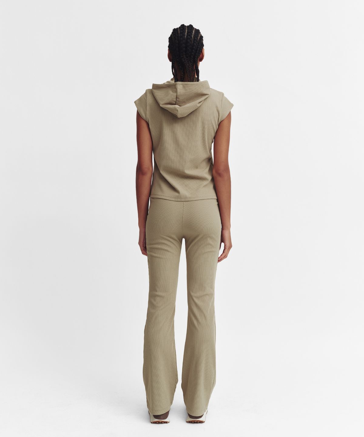 미나수(MENASOO) Move Hood Ribbed Top_Beige
