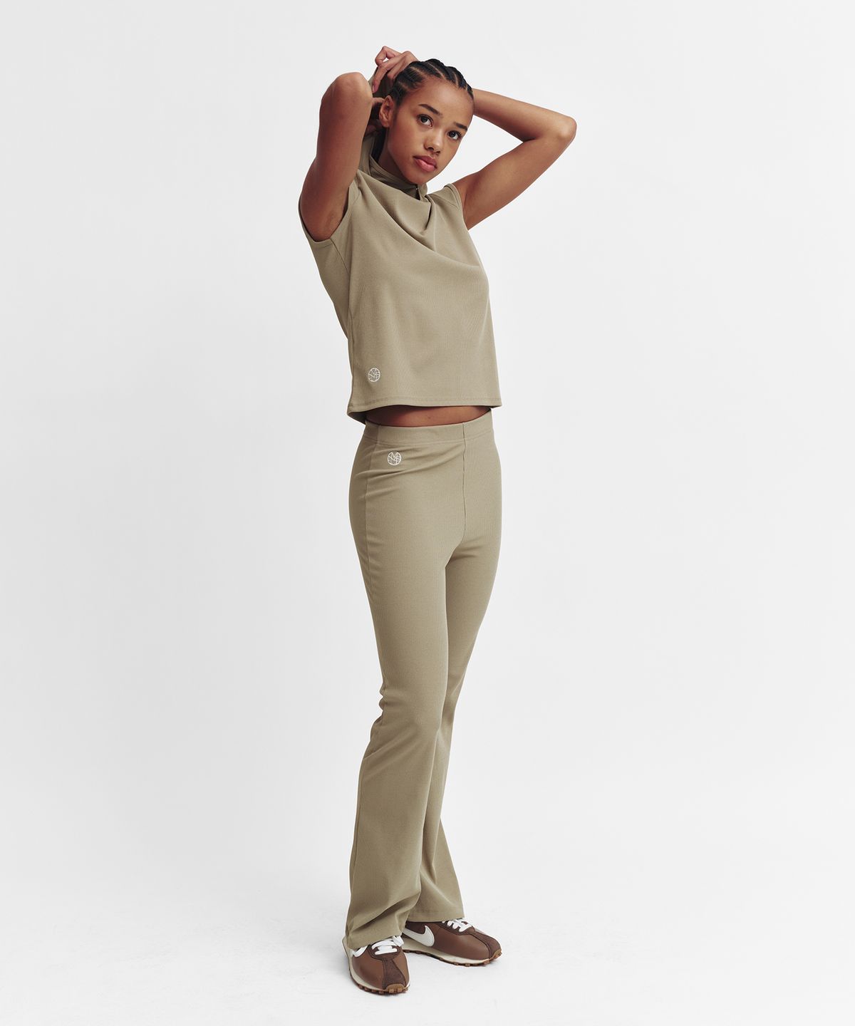 미나수(MENASOO) Move Hood Ribbed Top_Beige
